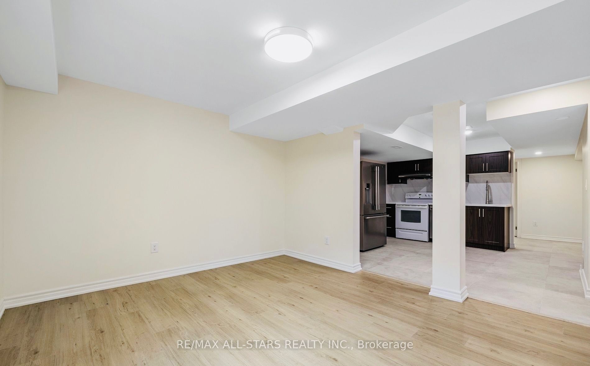 23 Hyacinth Crescent Basement Property Photo 12