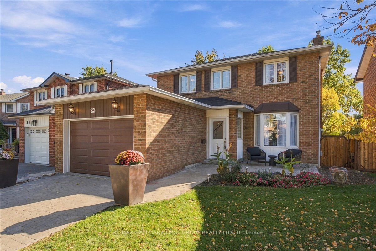23 Flowers Crescent Property Photo 2