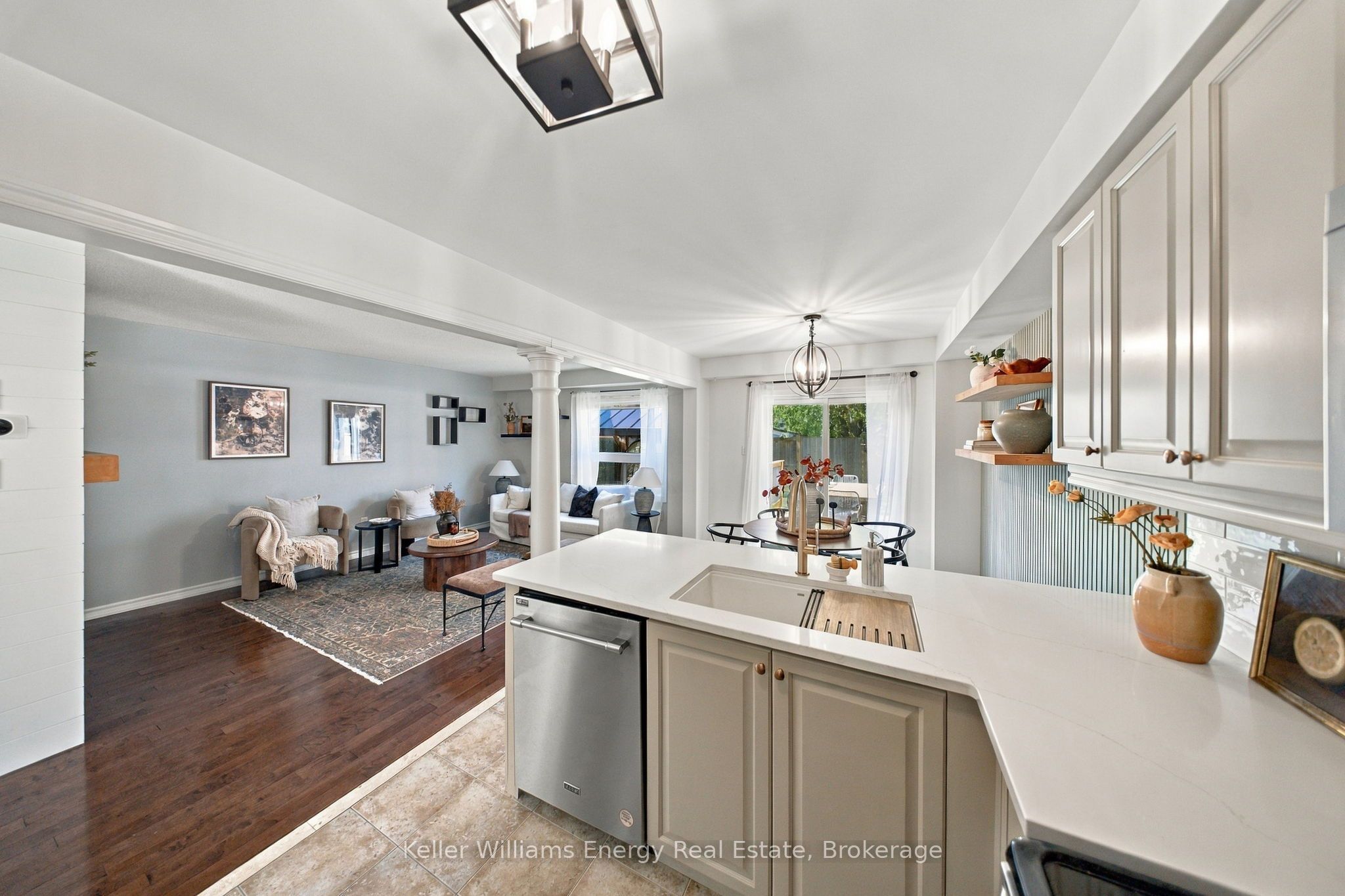 8 Quackenbush Street Property Photo 17