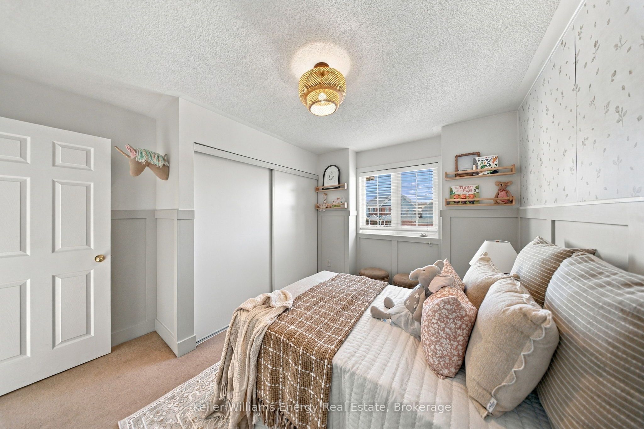 8 Quackenbush Street Property Photo 35