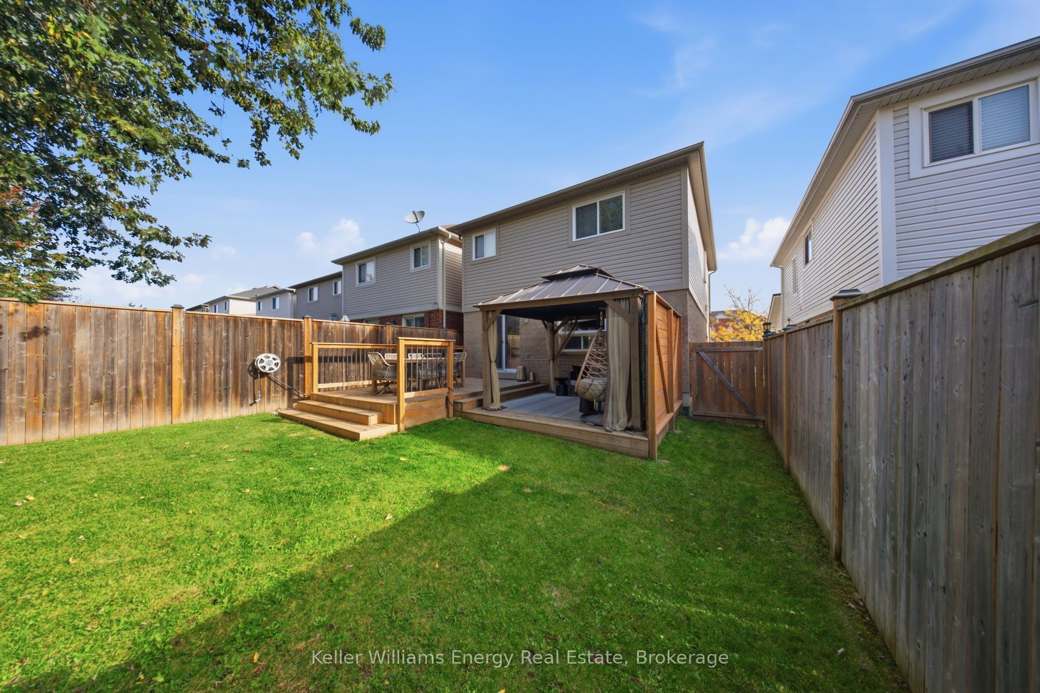 8 Quackenbush Street Property Photo 39