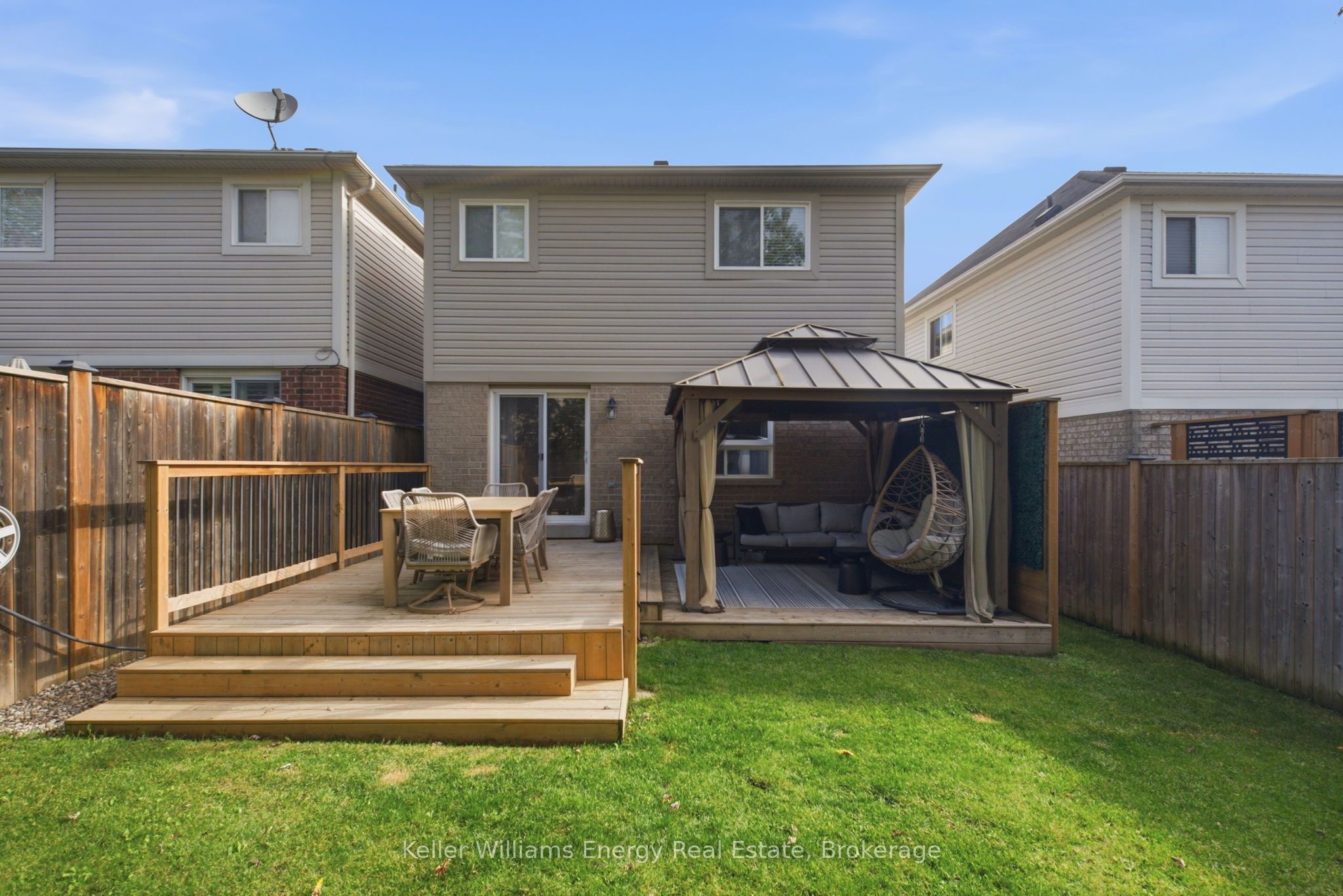 8 Quackenbush Street Property Photo 40