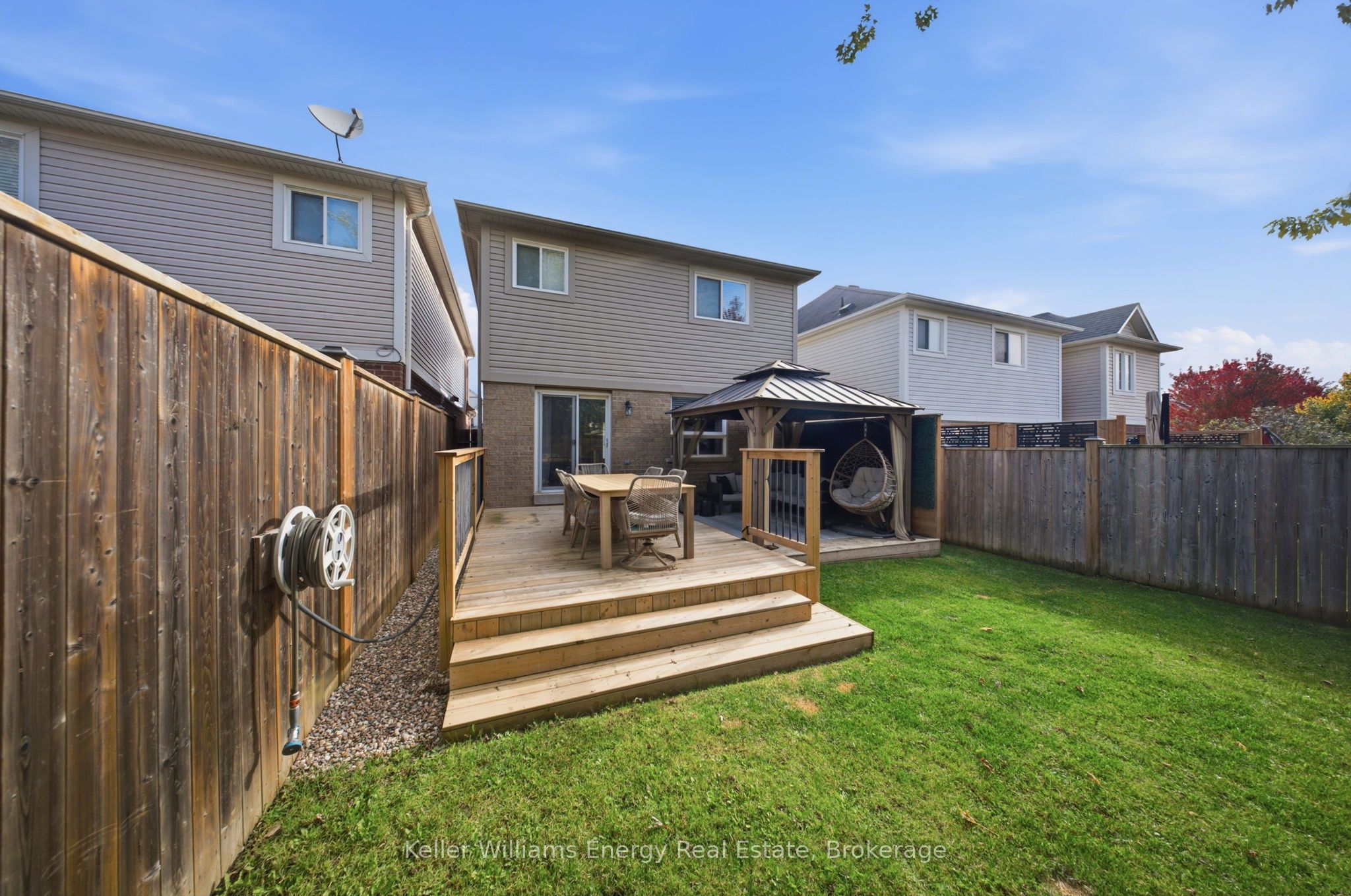 8 Quackenbush Street Property Photo 41