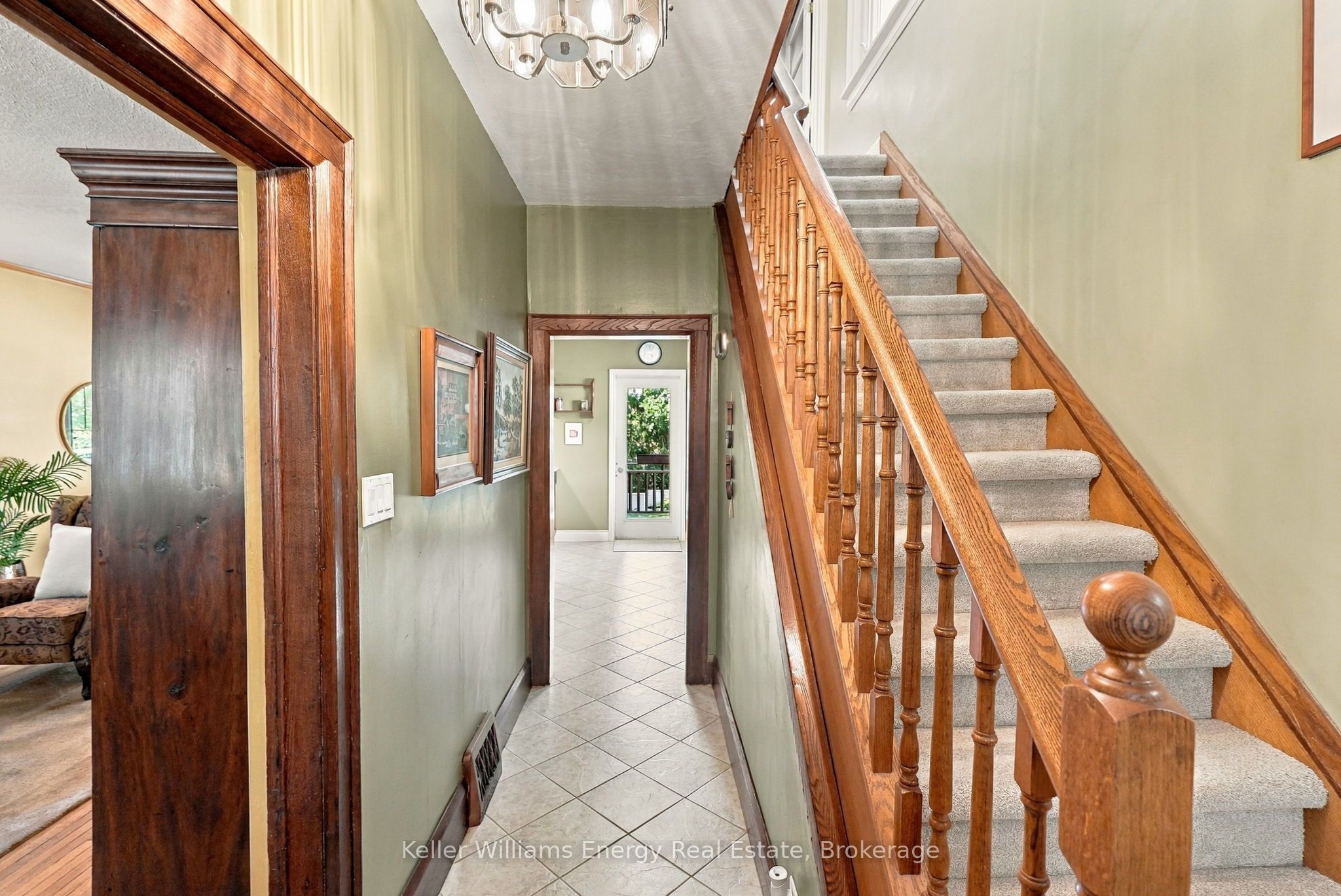 256 Grooms Avenue Property Photo 4