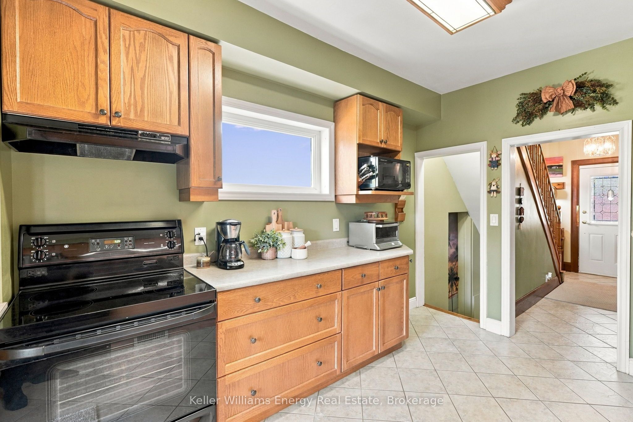256 Grooms Avenue Property Photo 11