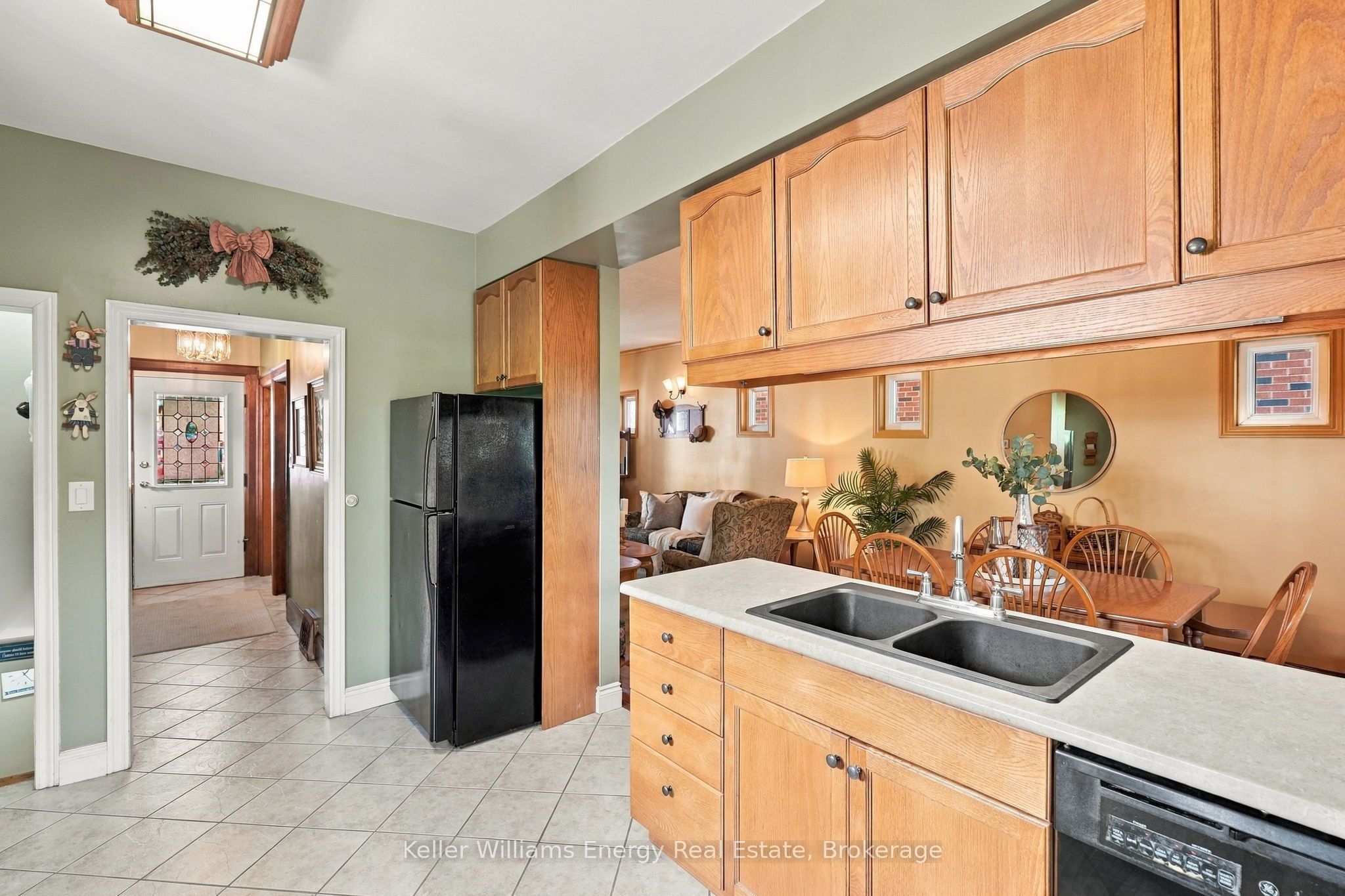 256 Grooms Avenue Property Photo 12