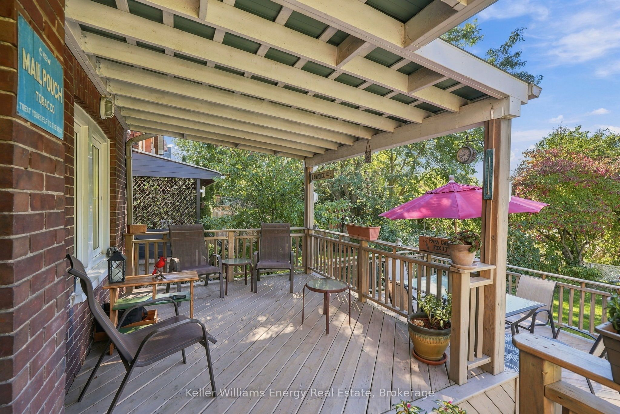 256 Grooms Avenue Property Photo 38