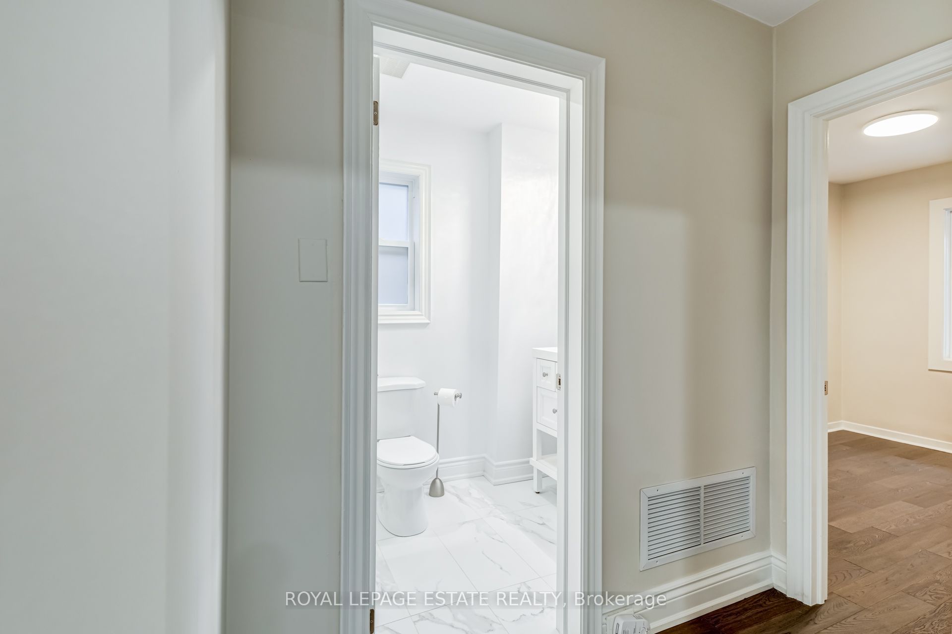 12 Norlong Boulevard Property Photo 12
