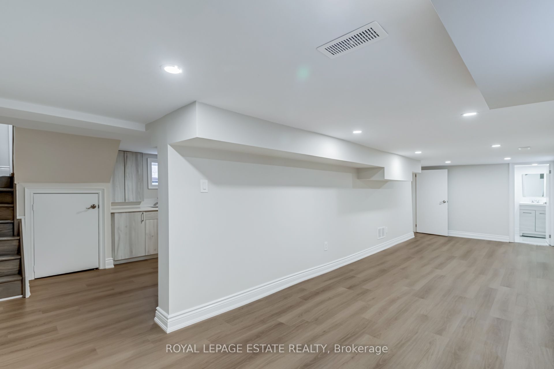 12 Norlong Boulevard Property Photo 29