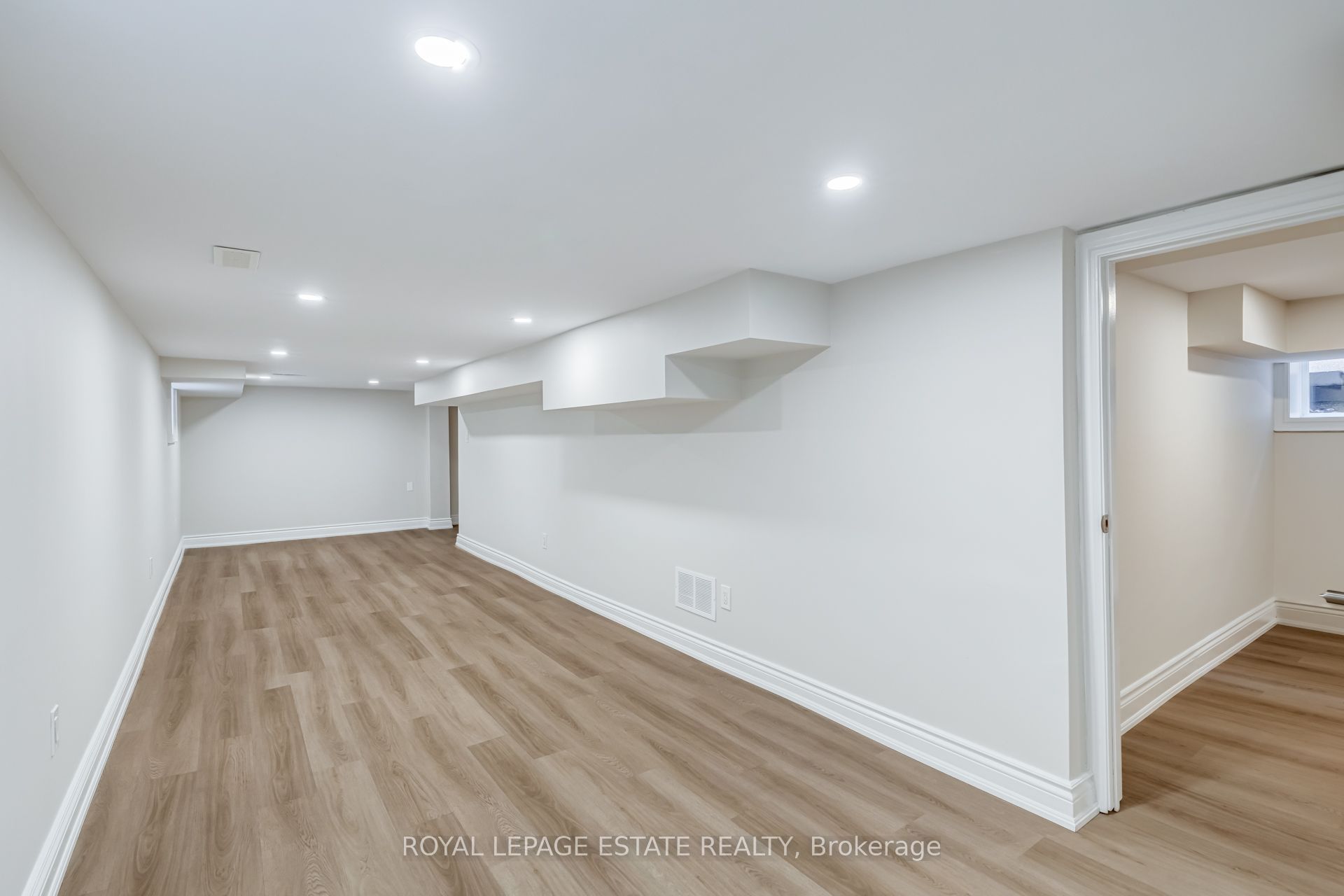 12 Norlong Boulevard Property Photo 31