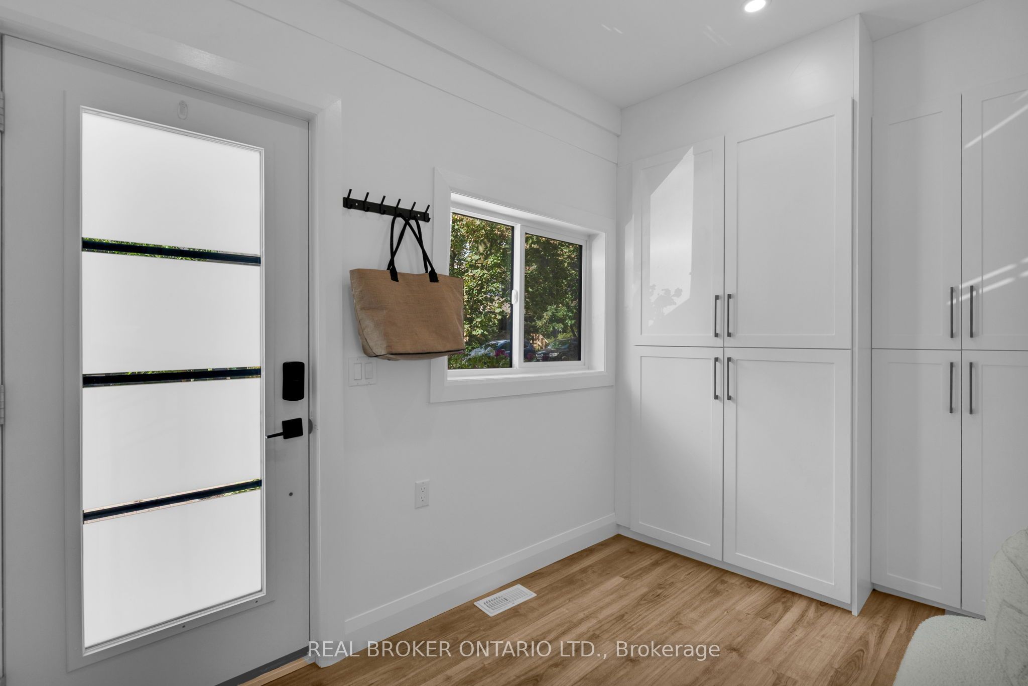 23 Aldridge Avenue Property Photo 4