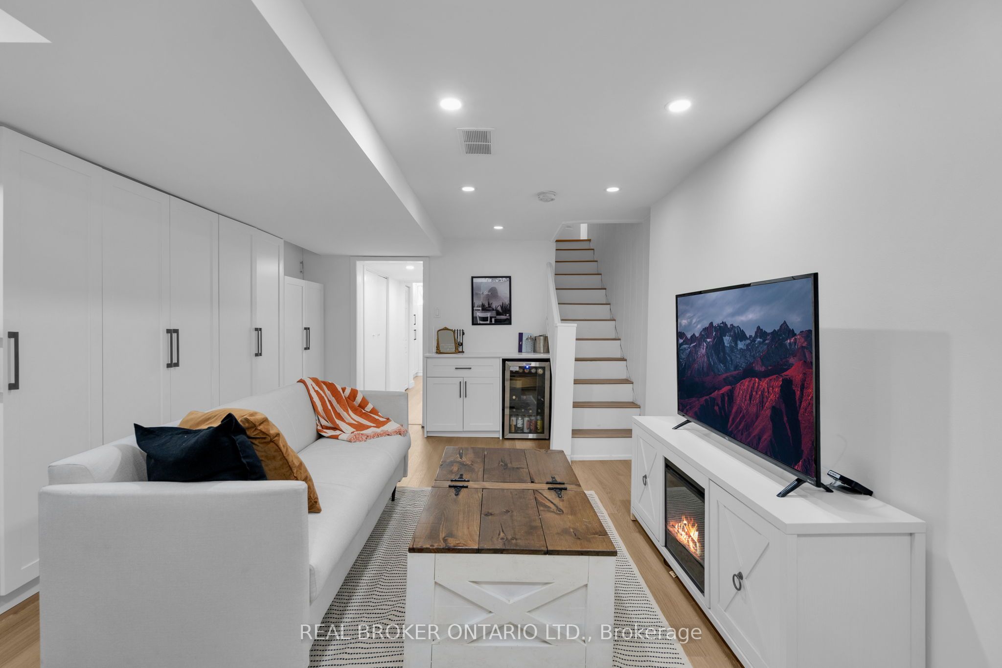 23 Aldridge Avenue Property Photo 24
