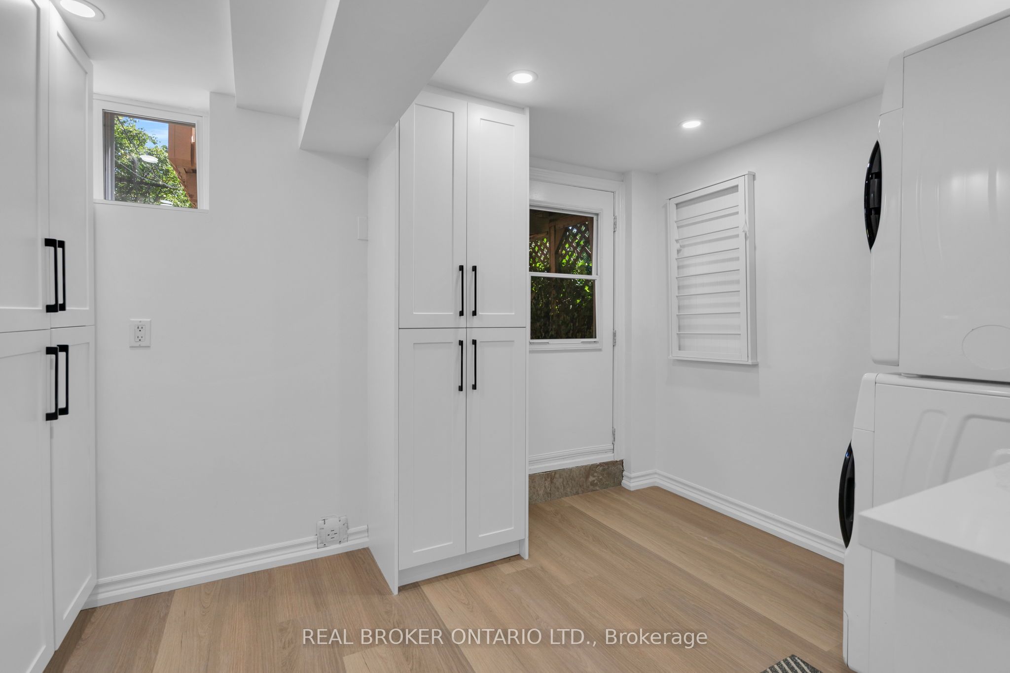23 Aldridge Avenue Property Photo 28