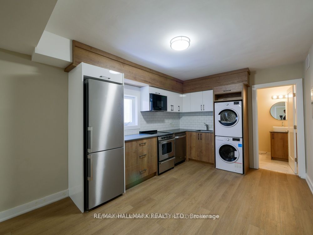 628 Danforth Avenue 202 Property Photo 2