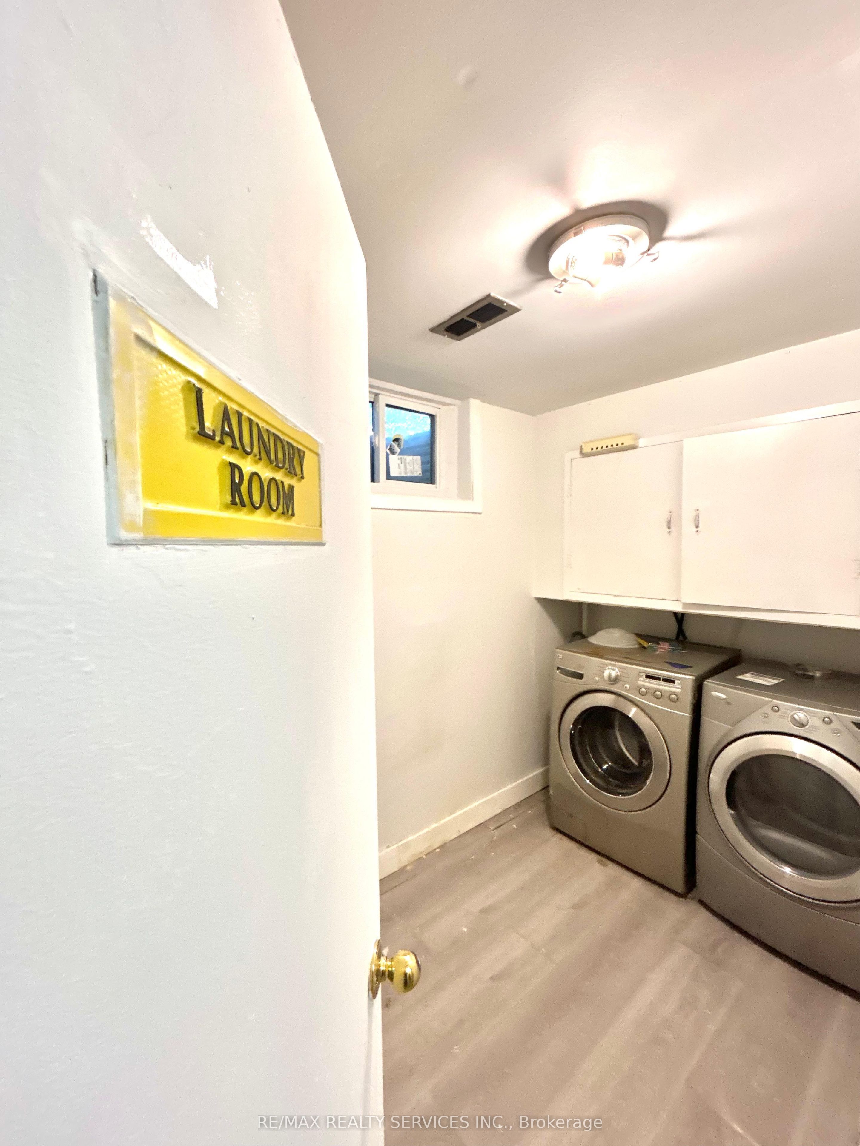 139 Bellamy Road N Property Photo 4