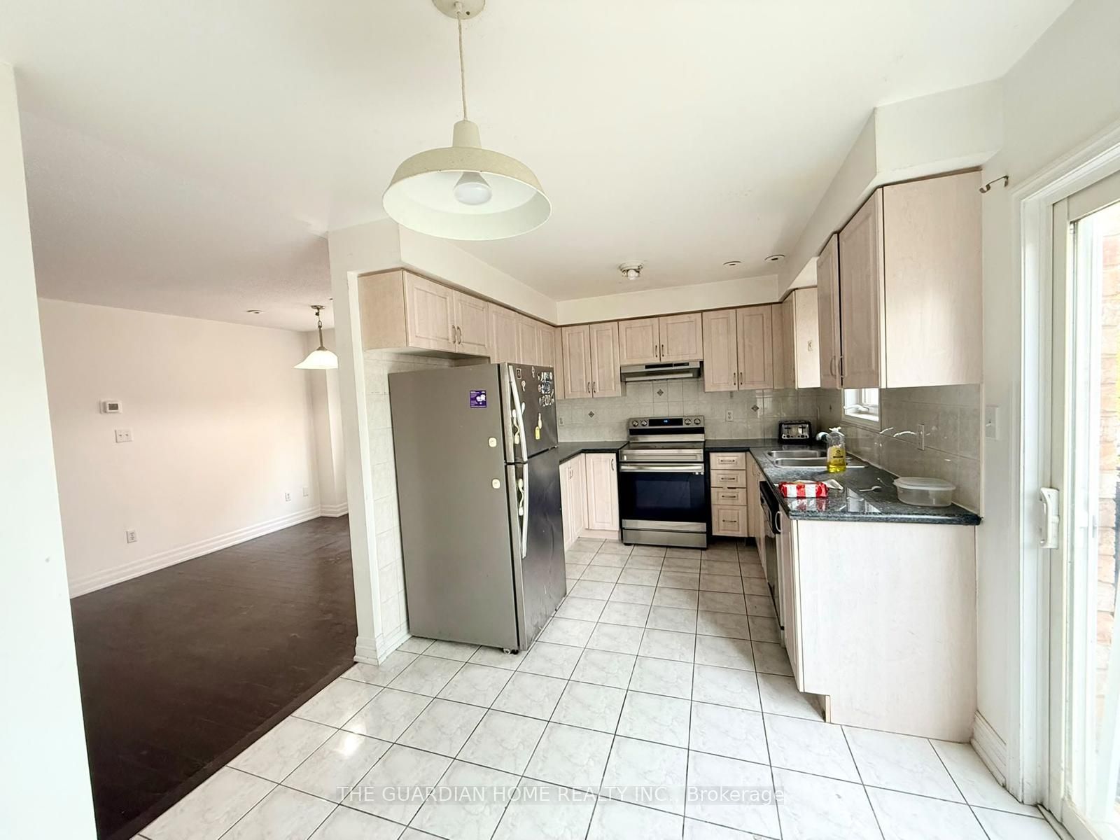 2800 Eglinton Avenue E 1 Property Photo 6