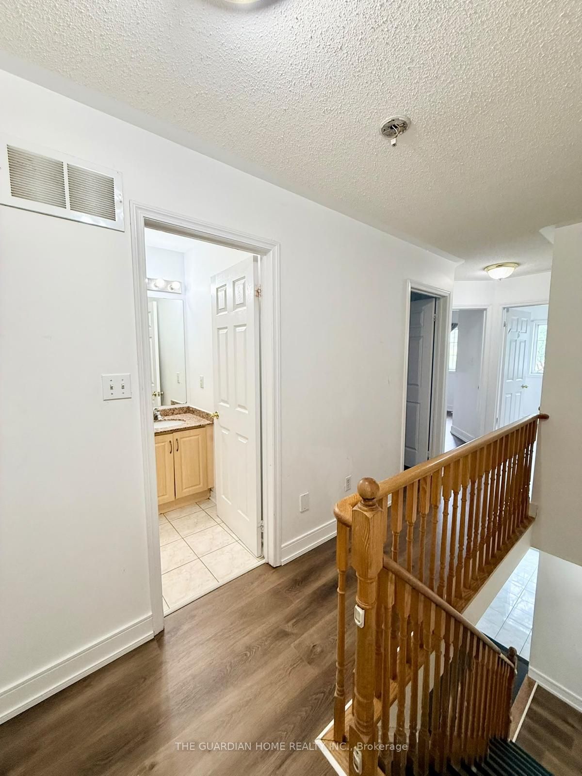 2800 Eglinton Avenue E 1 Property Photo 11