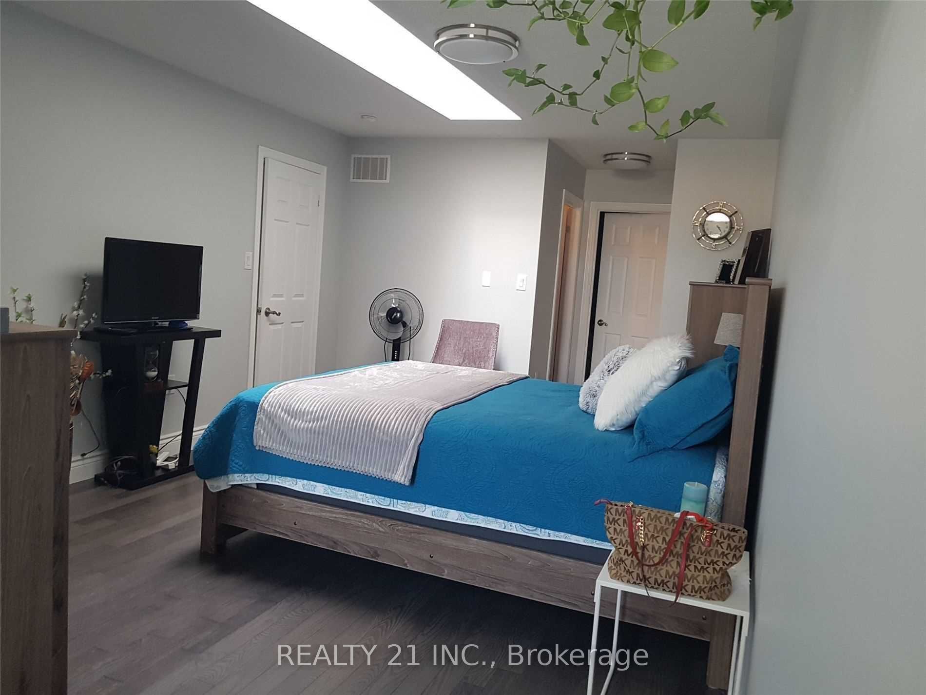 37 Pringdale Gardens Circle Property Photo 9