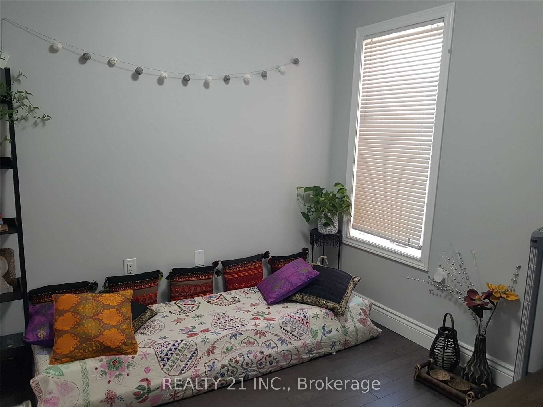 37 Pringdale Gardens Circle Property Photo 11