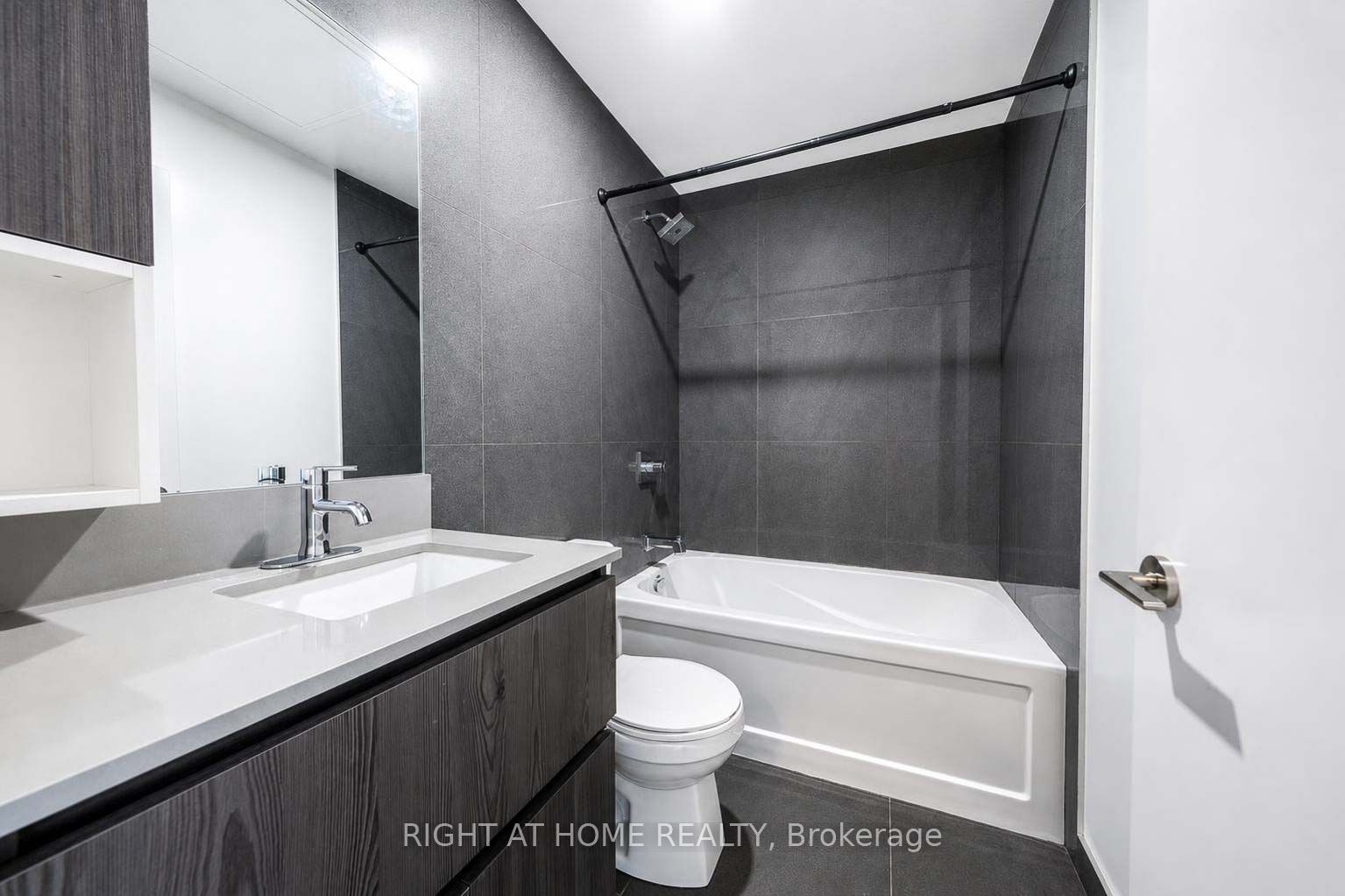 45 Baseball Place 903 Property Photo 10