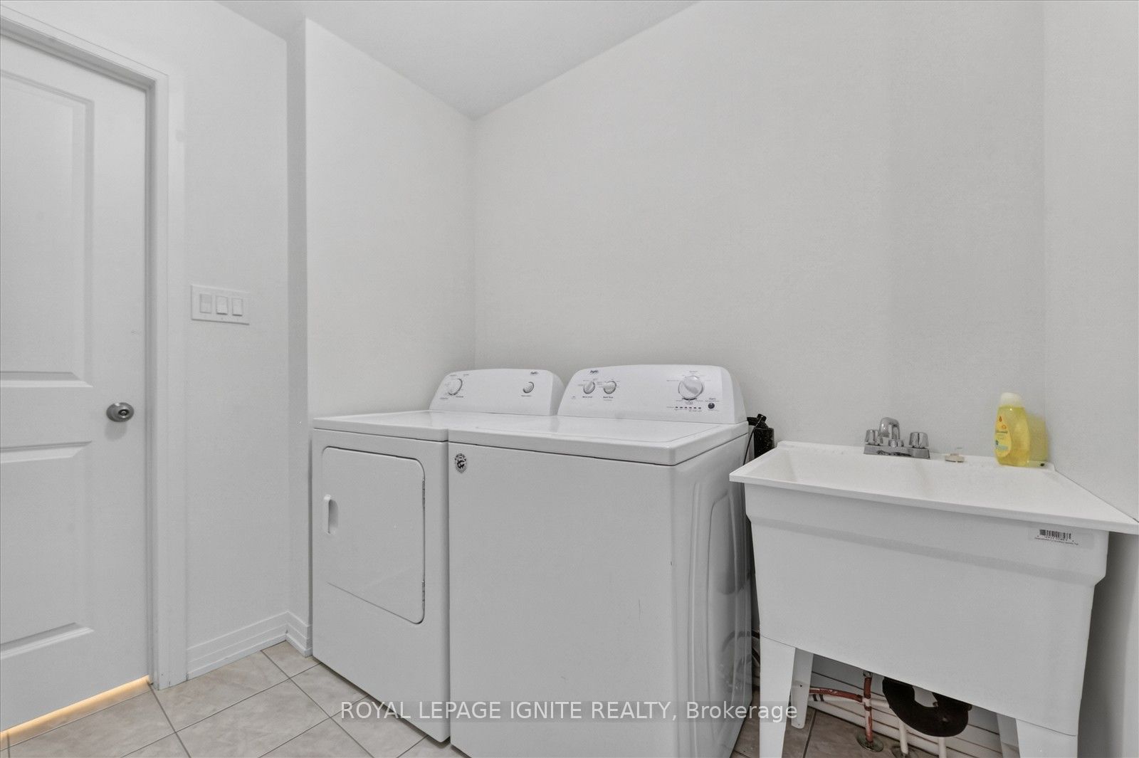 67 King George Way Property Photo 8