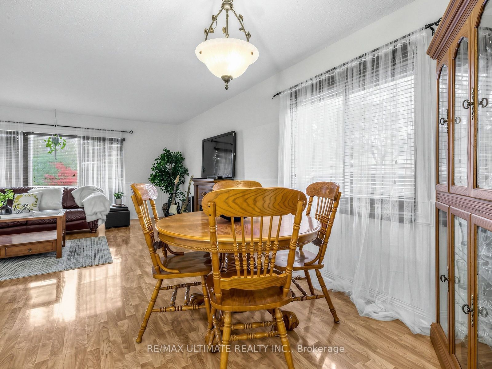 375 Calvert Court Property Photo 8