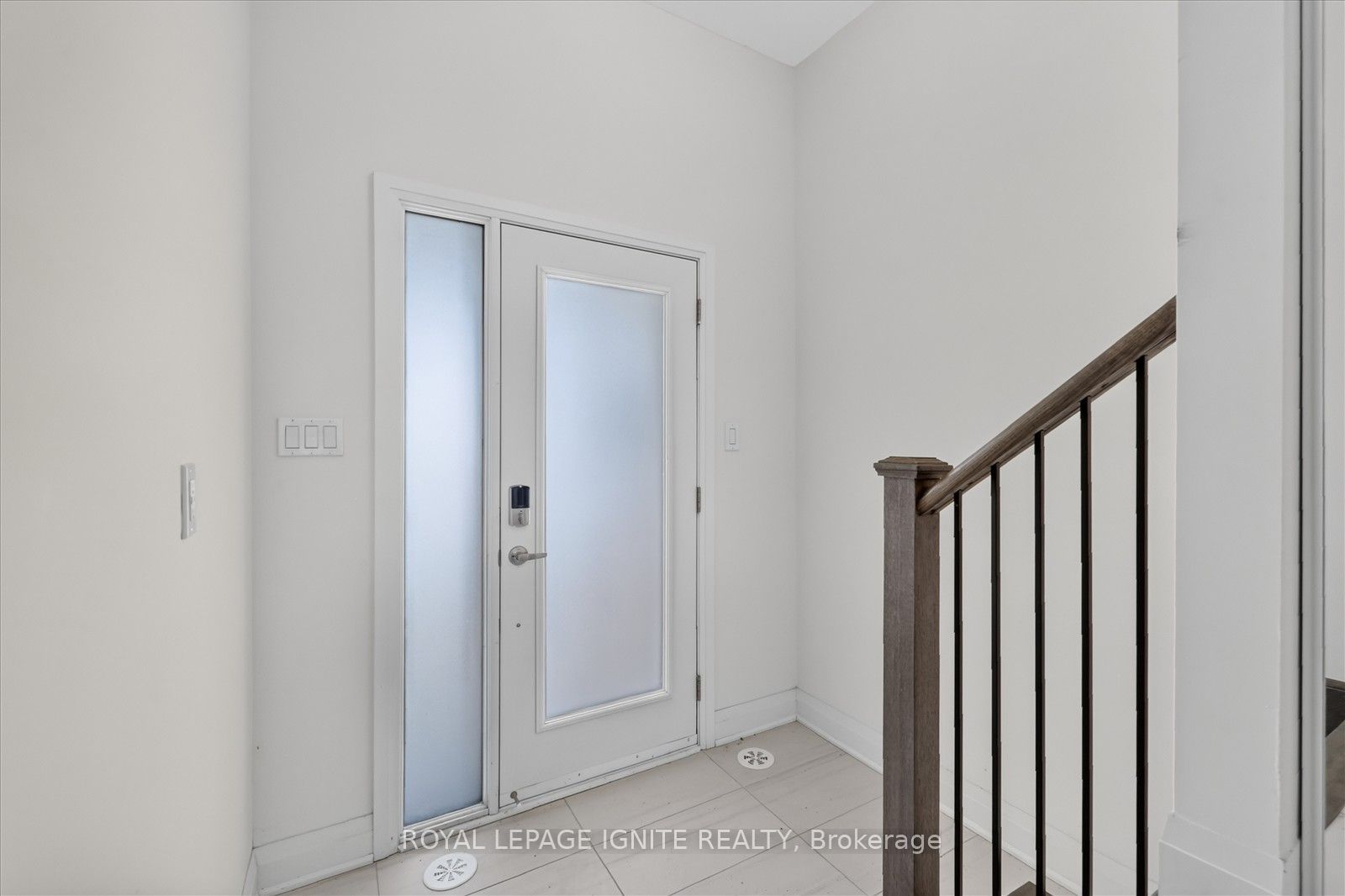 559 Port Darlington Road Property Photo 5