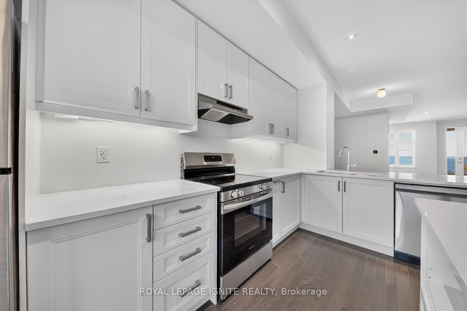 559 Port Darlington Road Property Photo 15