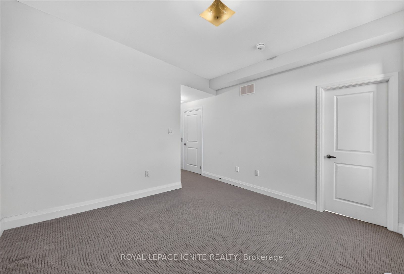 559 Port Darlington Road Property Photo 32