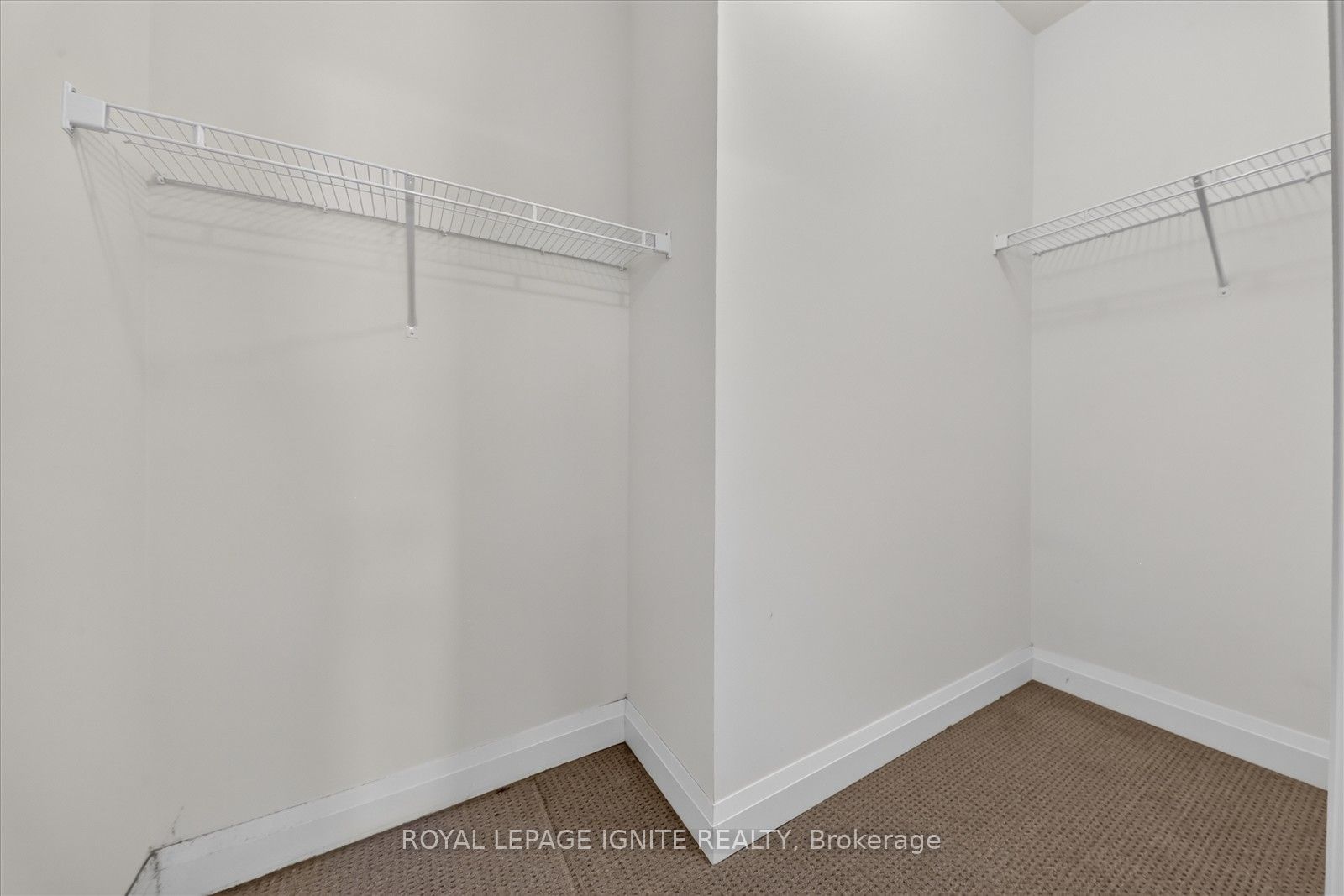 559 Port Darlington Road Property Photo 35