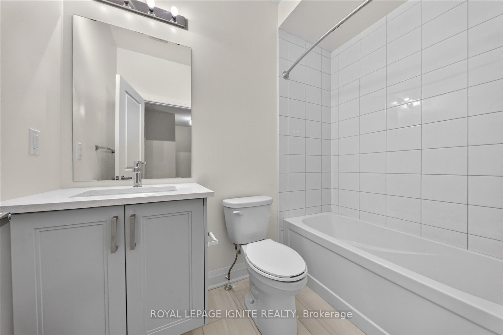 559 Port Darlington Road Property Photo 38