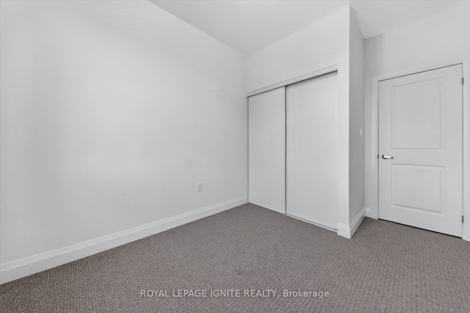 559 Port Darlington Road Property Photo 40