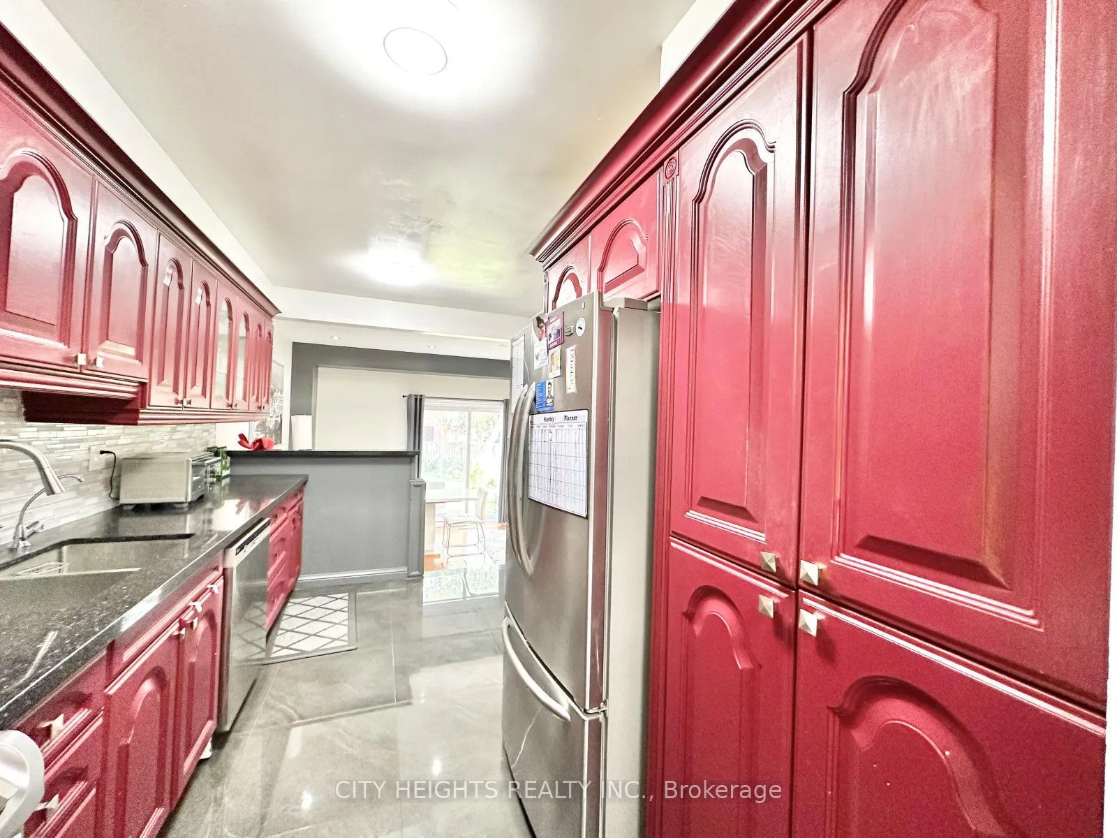 35 Mansewood Gardens Property Photo 13