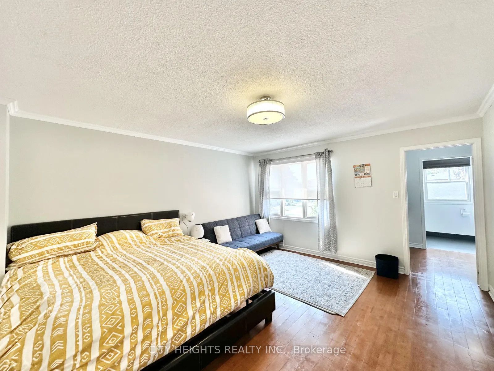 35 Mansewood Gardens Property Photo 18