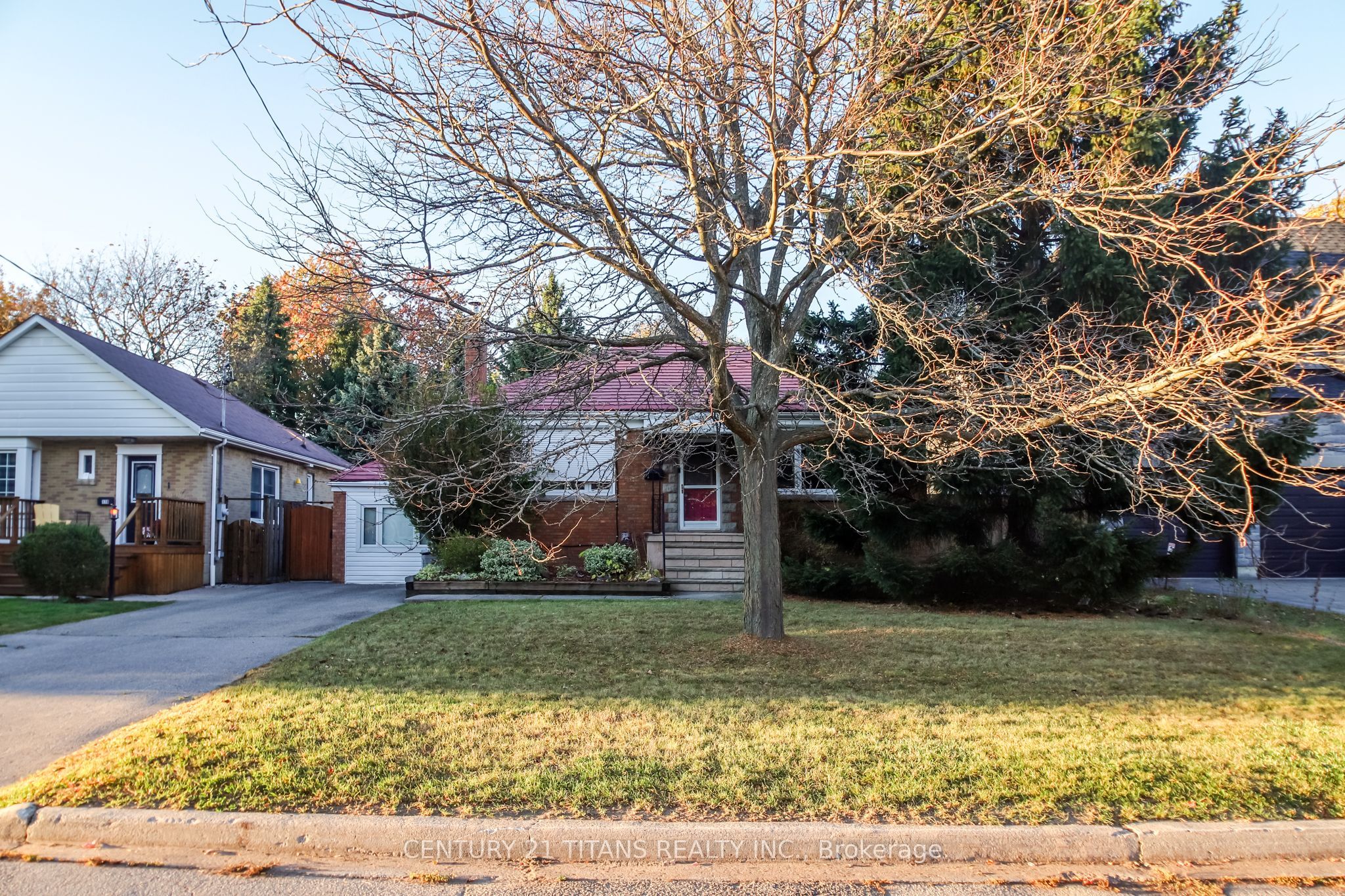 172 Phyllis Avenue Property Photo 3