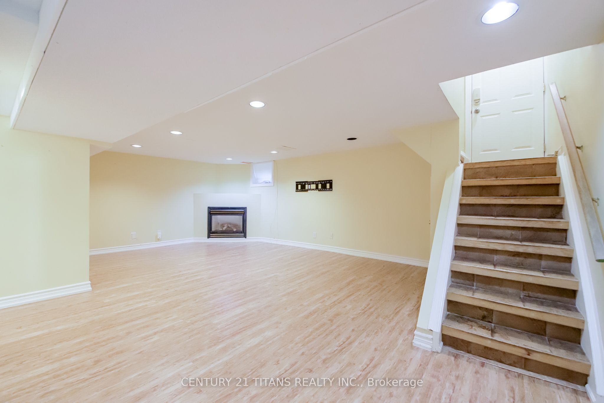 172 Phyllis Avenue Property Photo 28