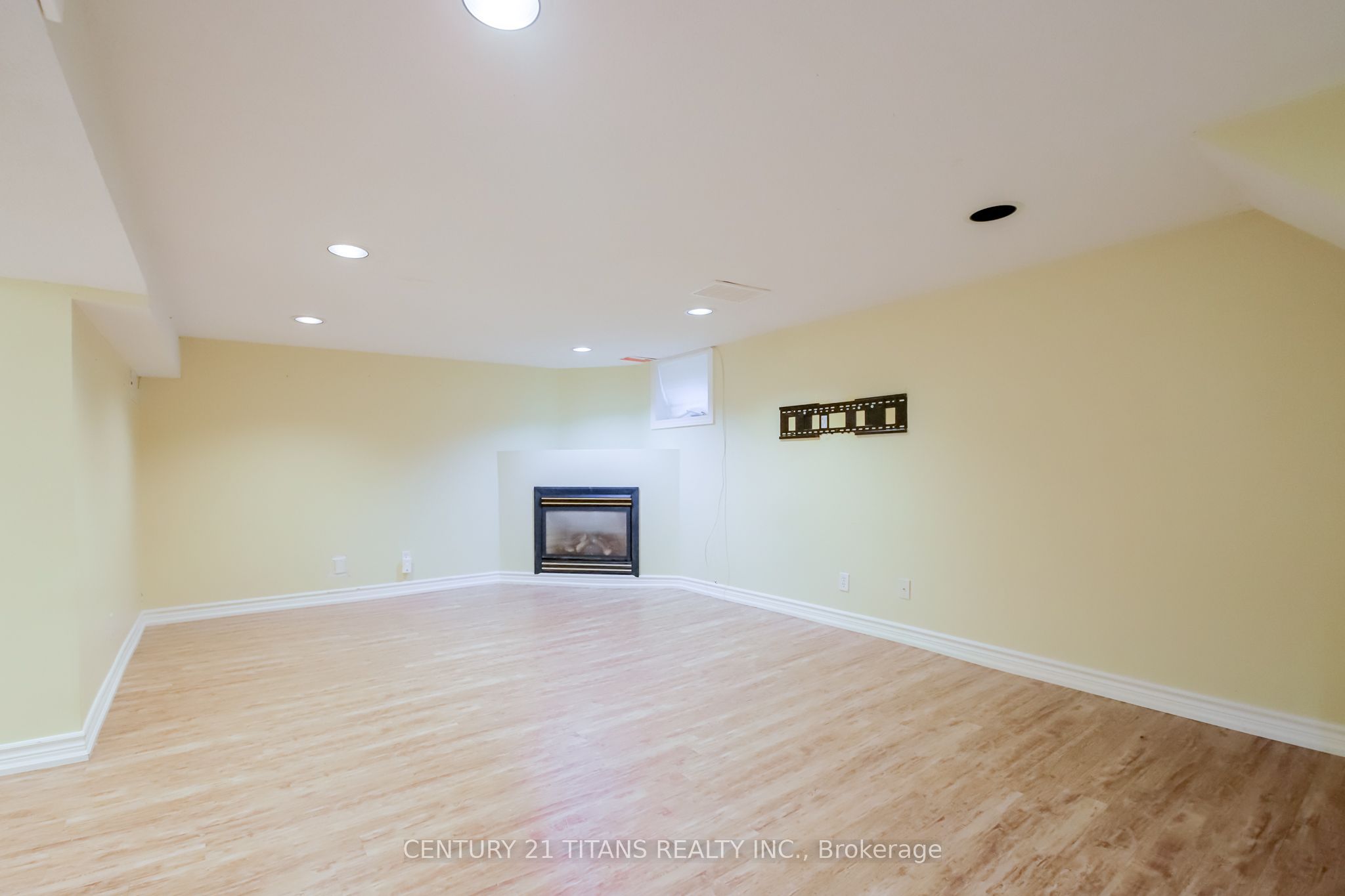 172 Phyllis Avenue Property Photo 29