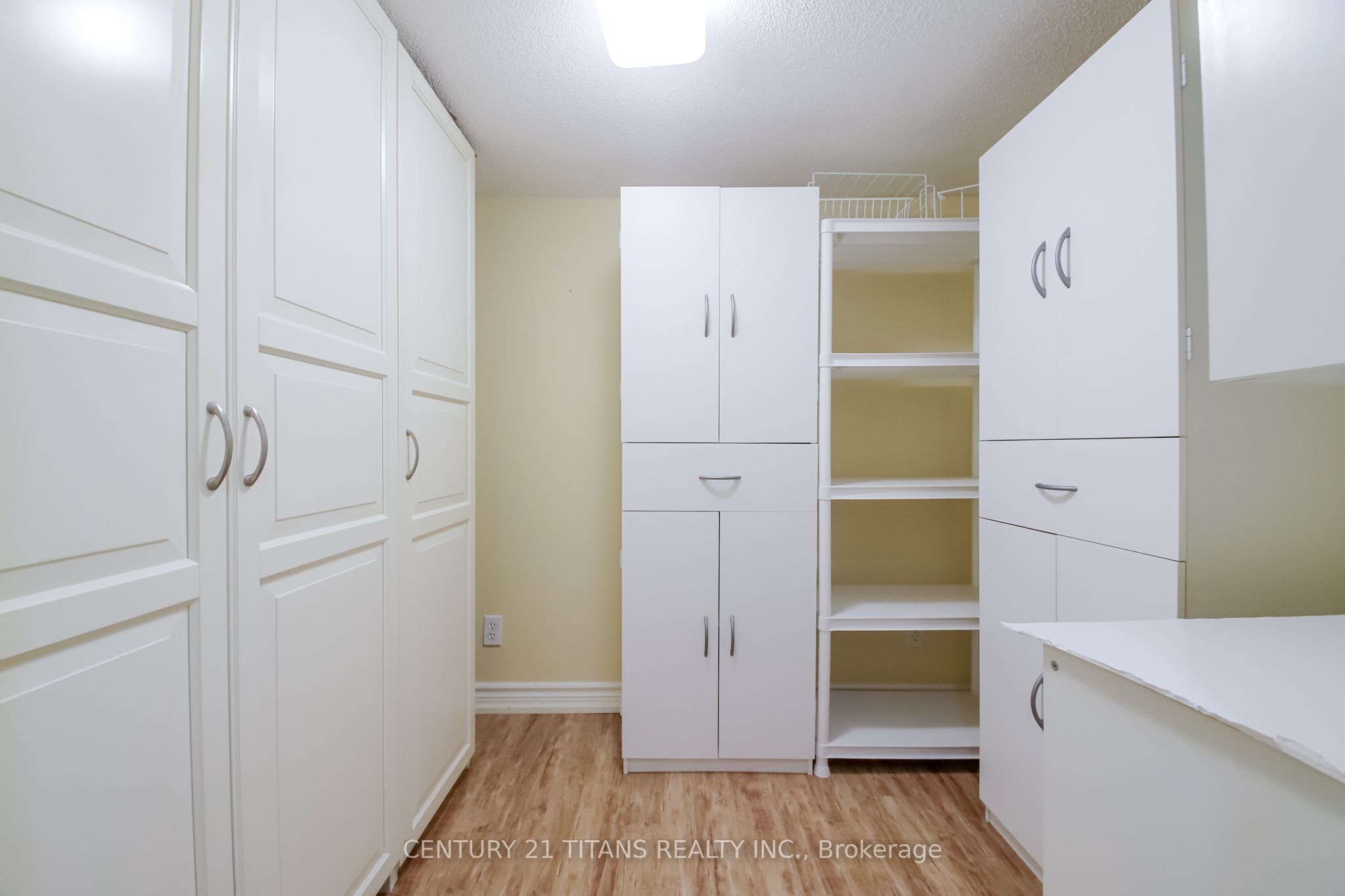 172 Phyllis Avenue Property Photo 33