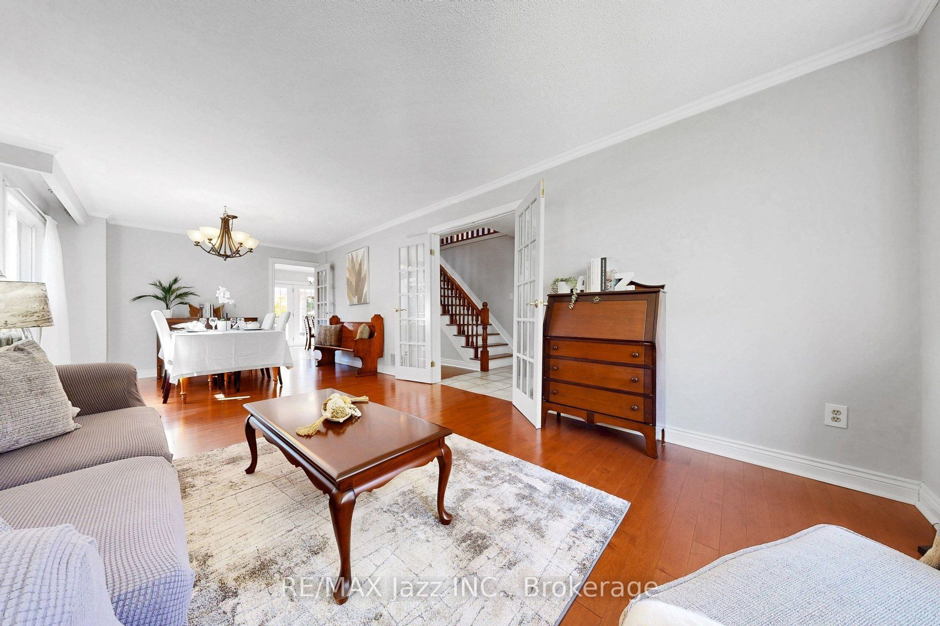10 Trinity Crescent Property Photo 9