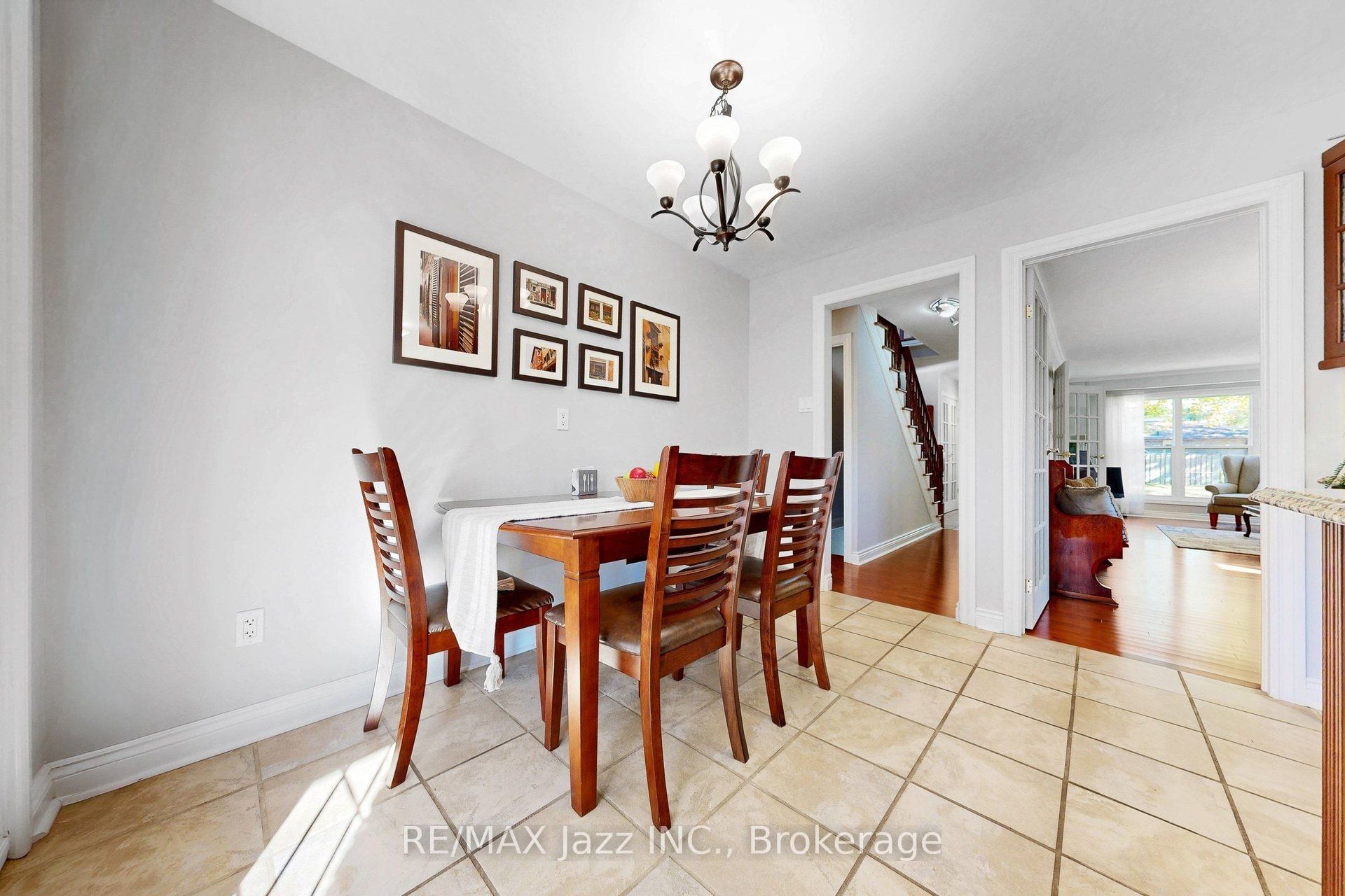 10 Trinity Crescent Property Photo 18