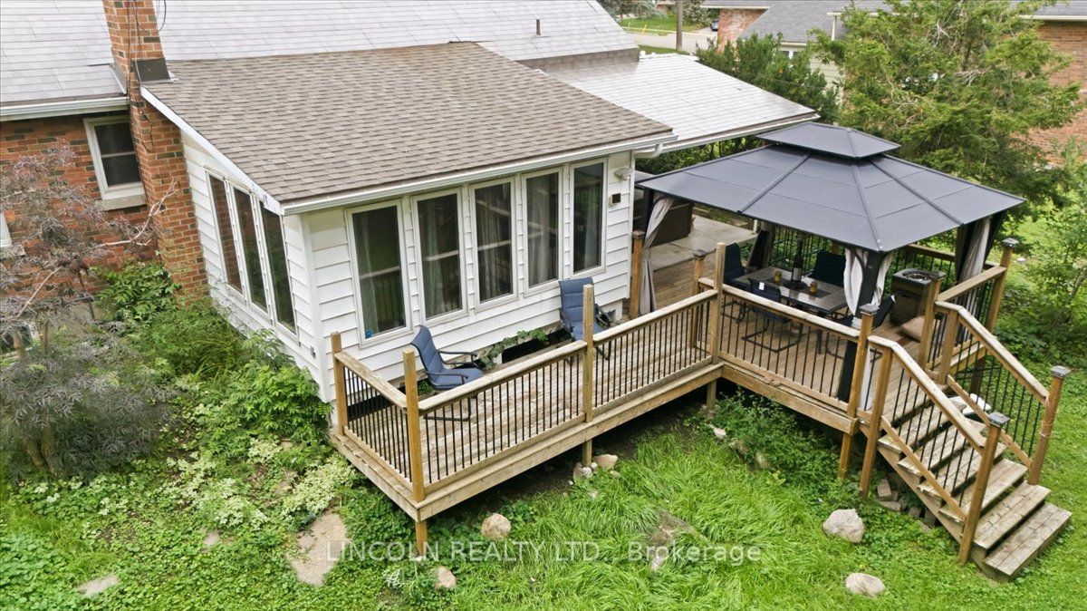 3 Brown Street Property Photo 21
