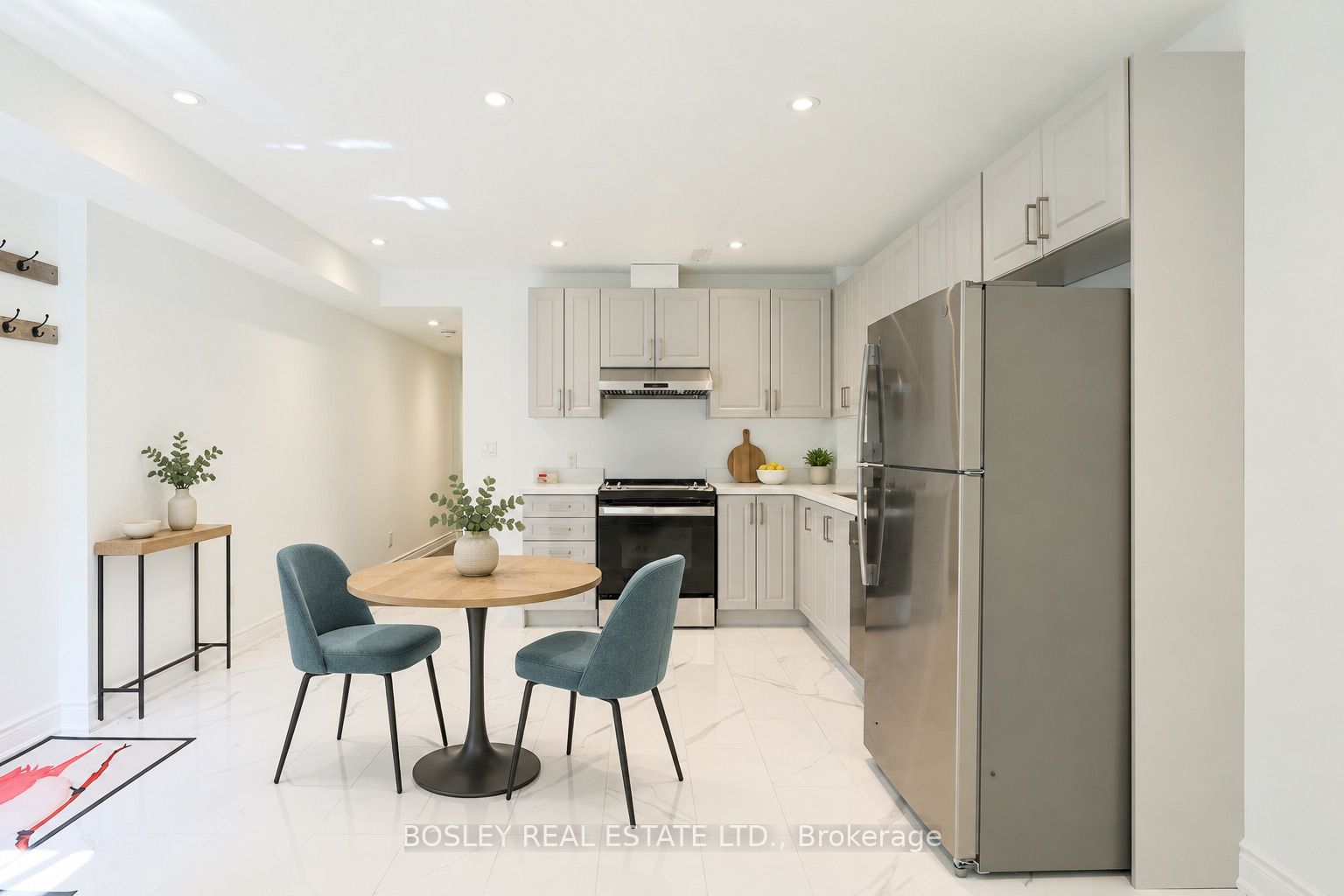9 Queen Victoria Street Lower Property Photo 1