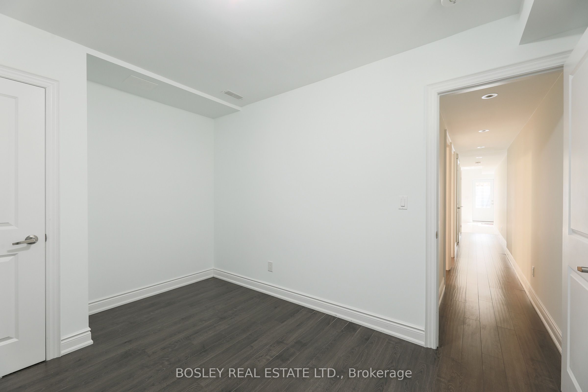 9 Queen Victoria Street Lower Property Photo 16