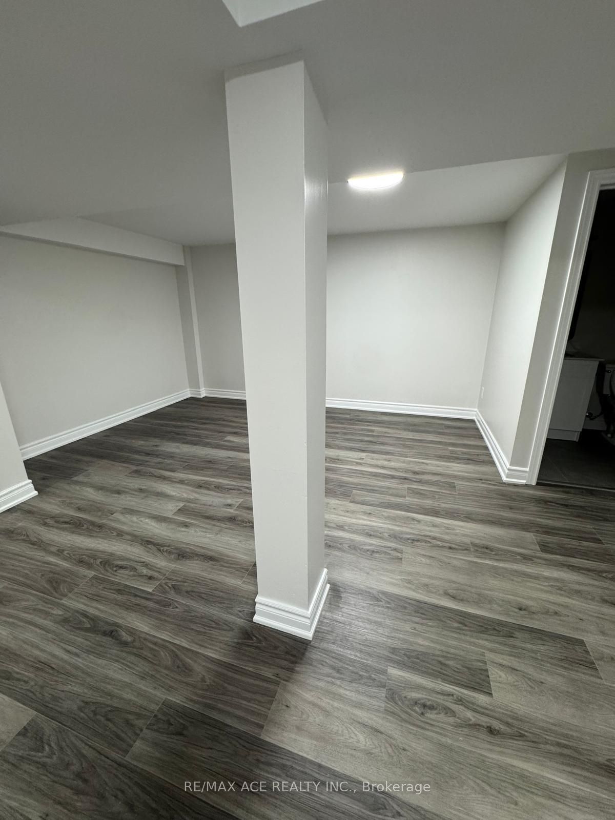 1644 Pepperwood Gate Bsmt Property Photo 3