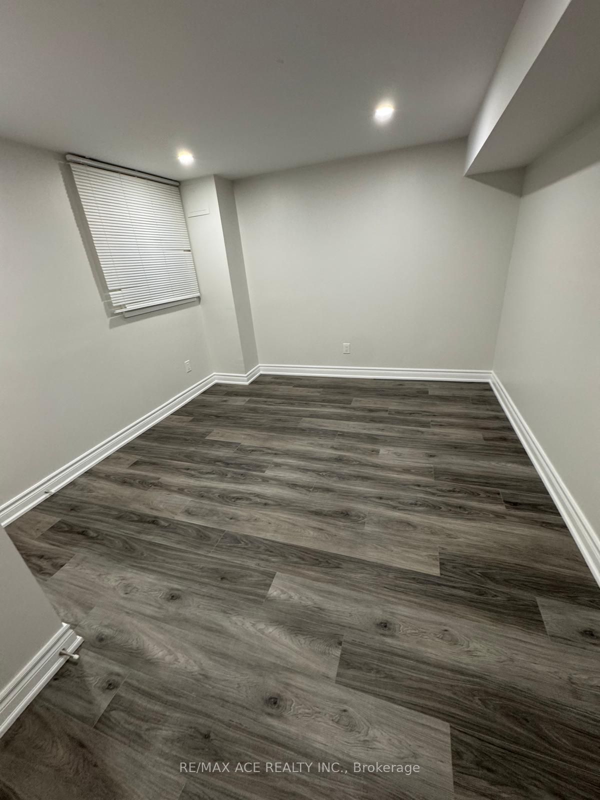 1644 Pepperwood Gate Bsmt Property Photo 8