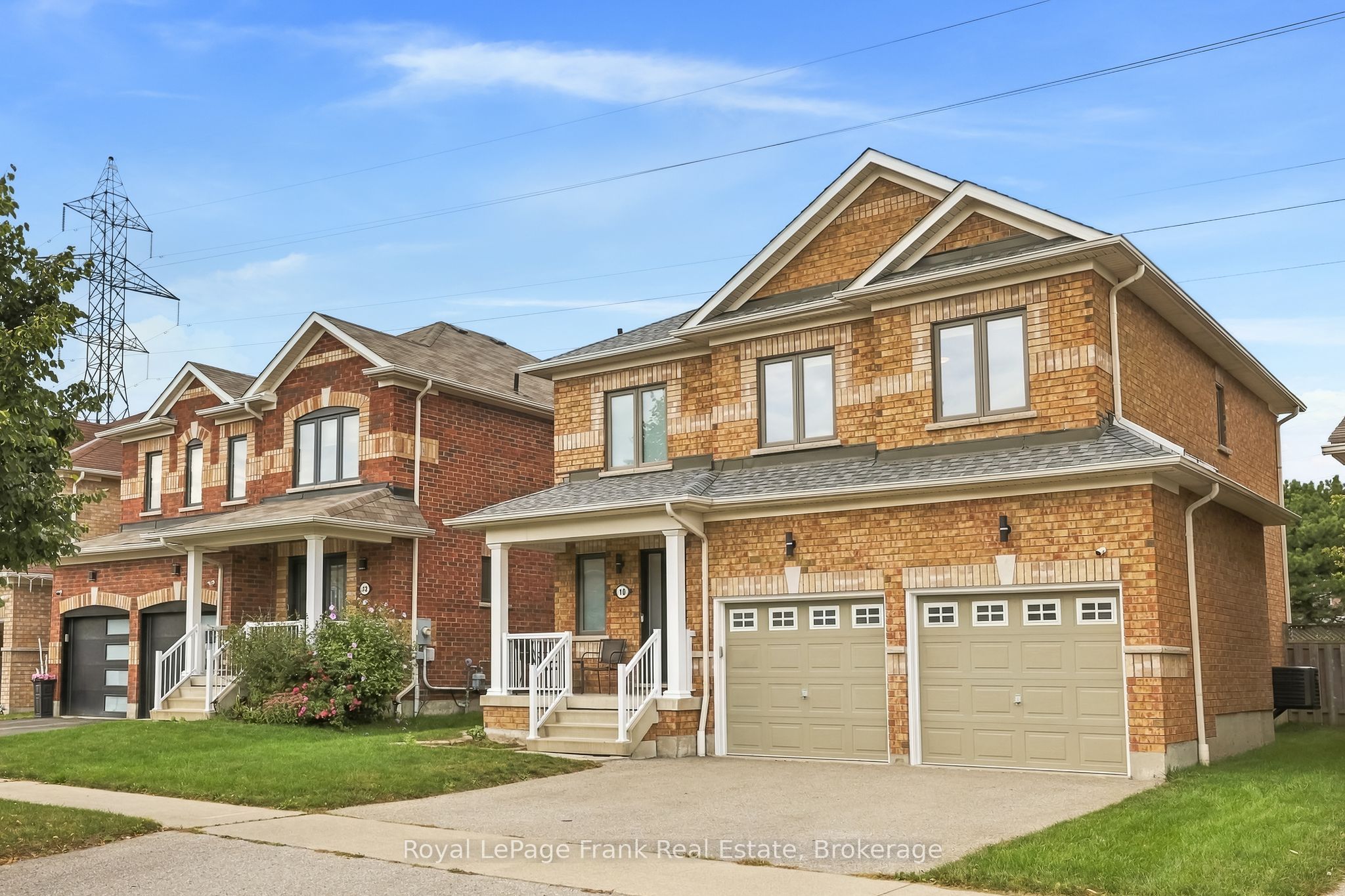 10 Oceanpearl Crescent Property Photo 3