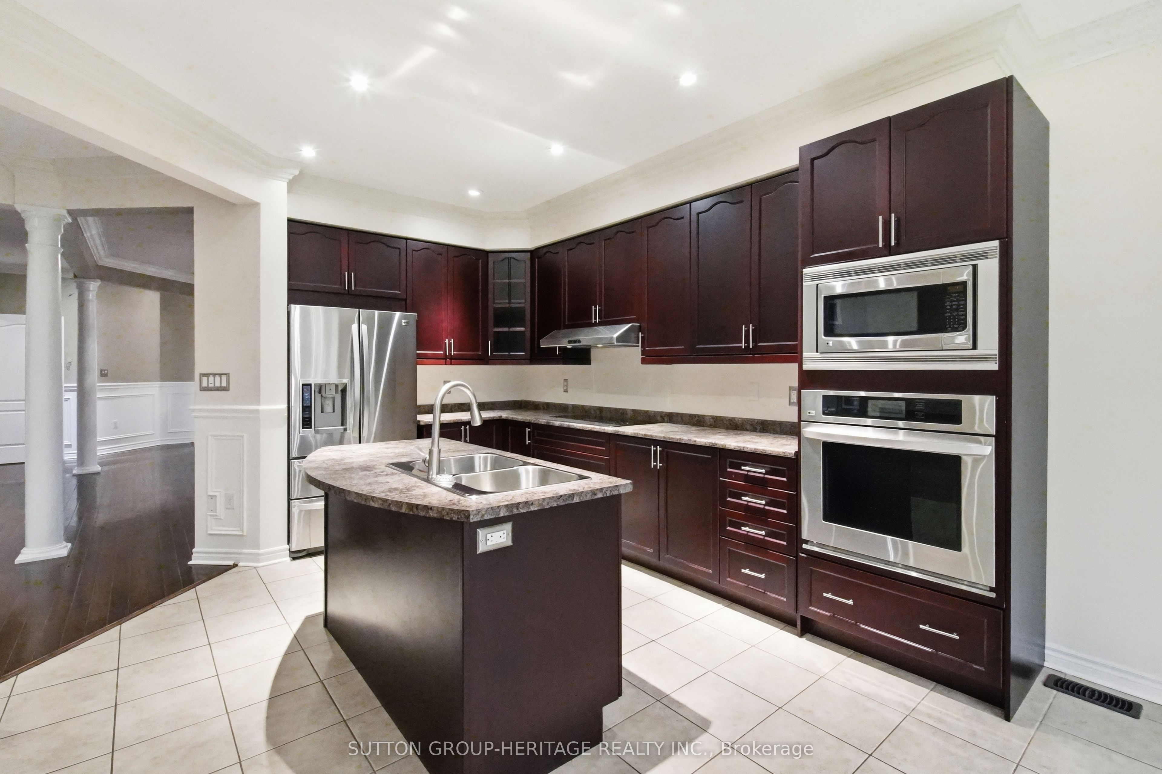 16 Shrewsbury Drive Property Photo 10