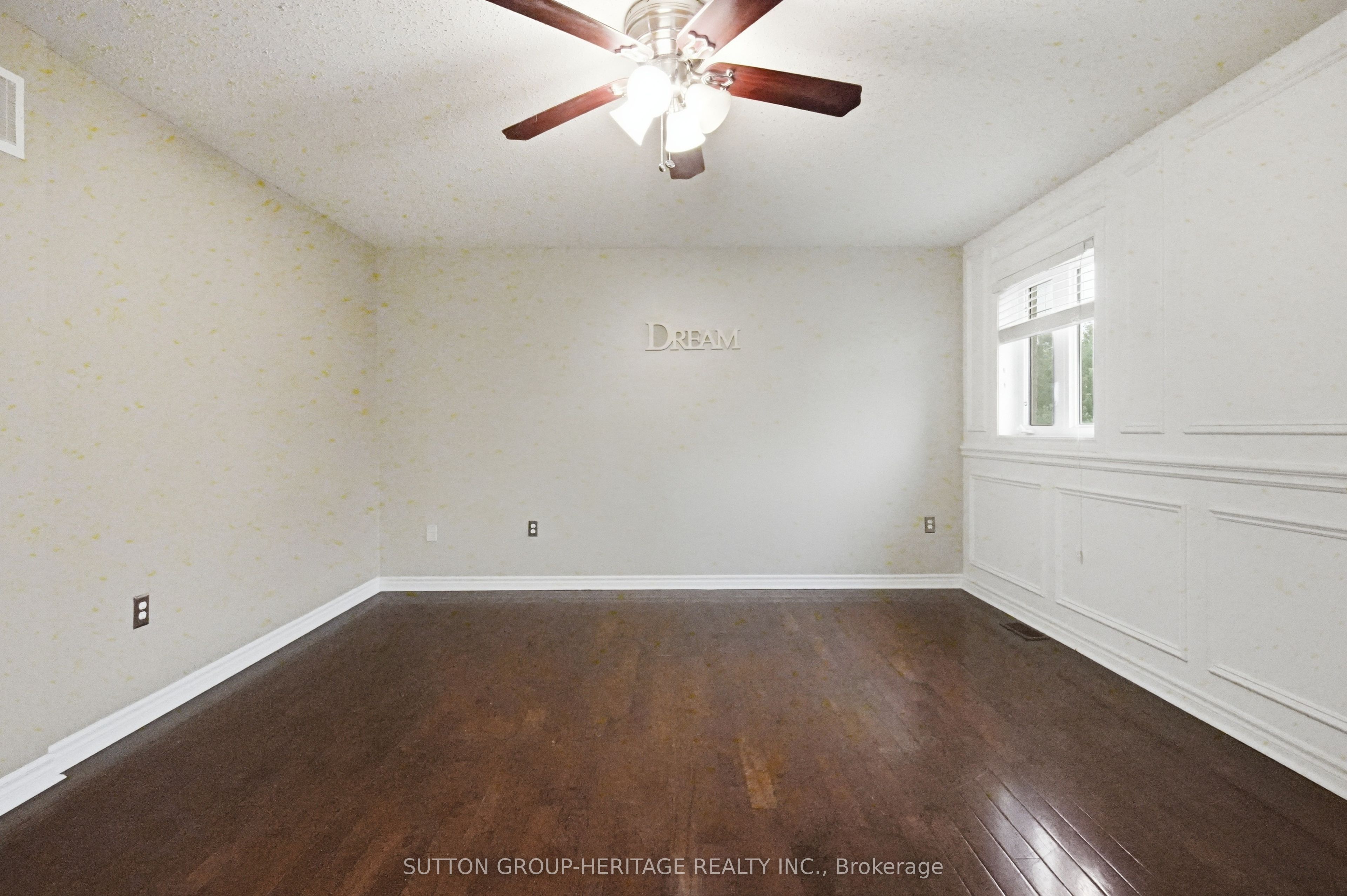 16 Shrewsbury Drive Property Photo 23