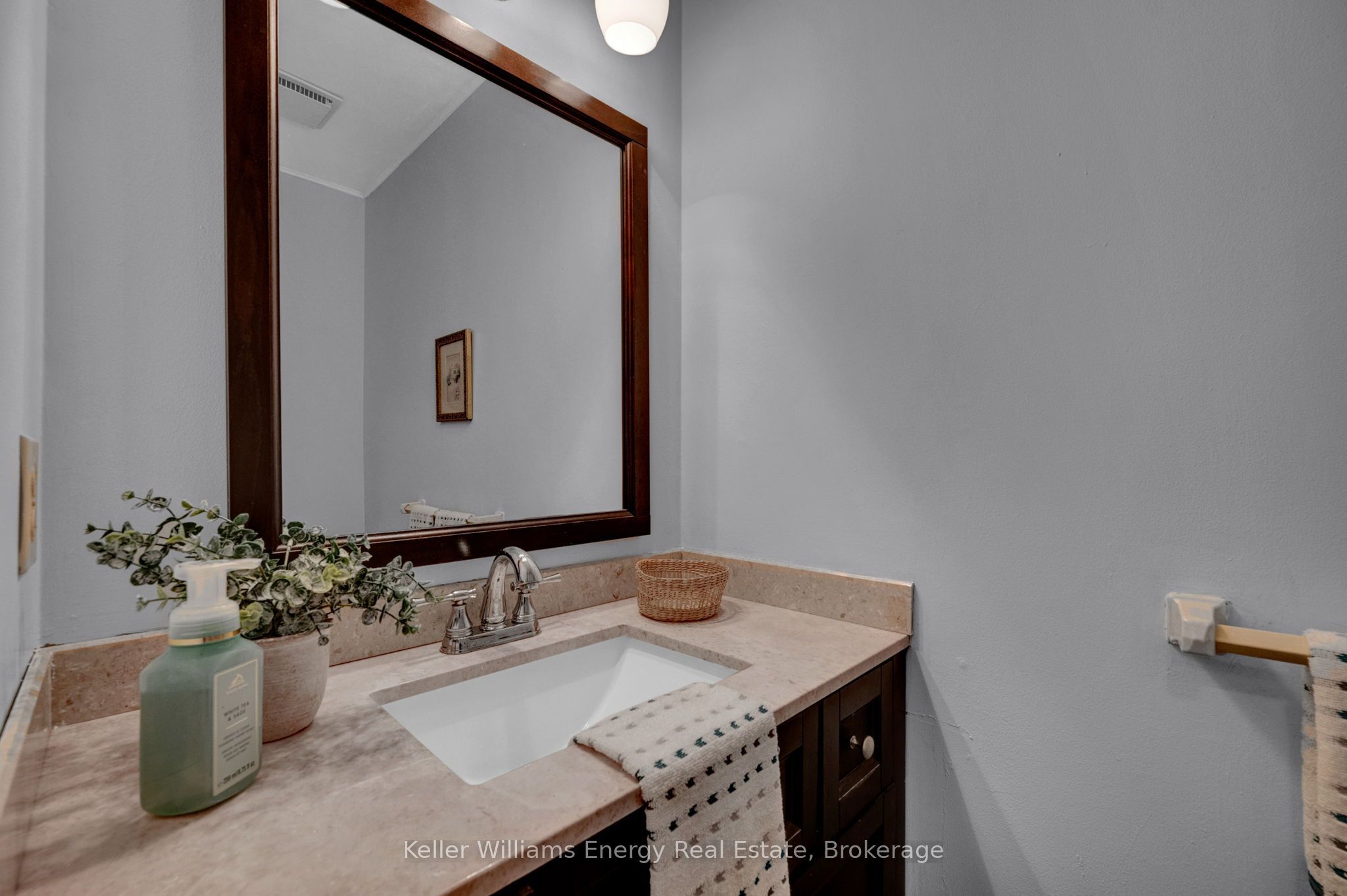 830 Saint Anne Court Property Photo 4