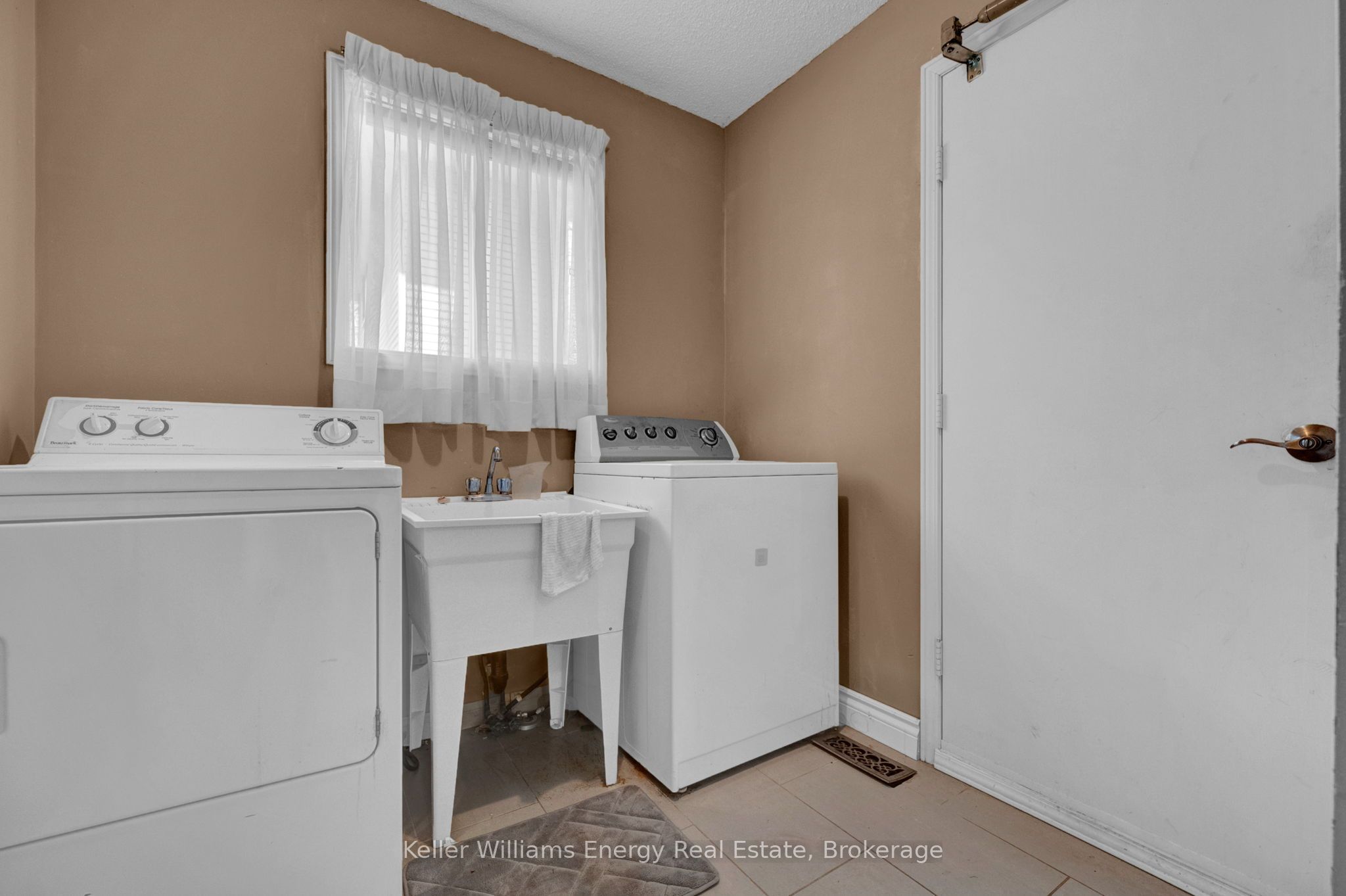 830 Saint Anne Court Property Photo 22